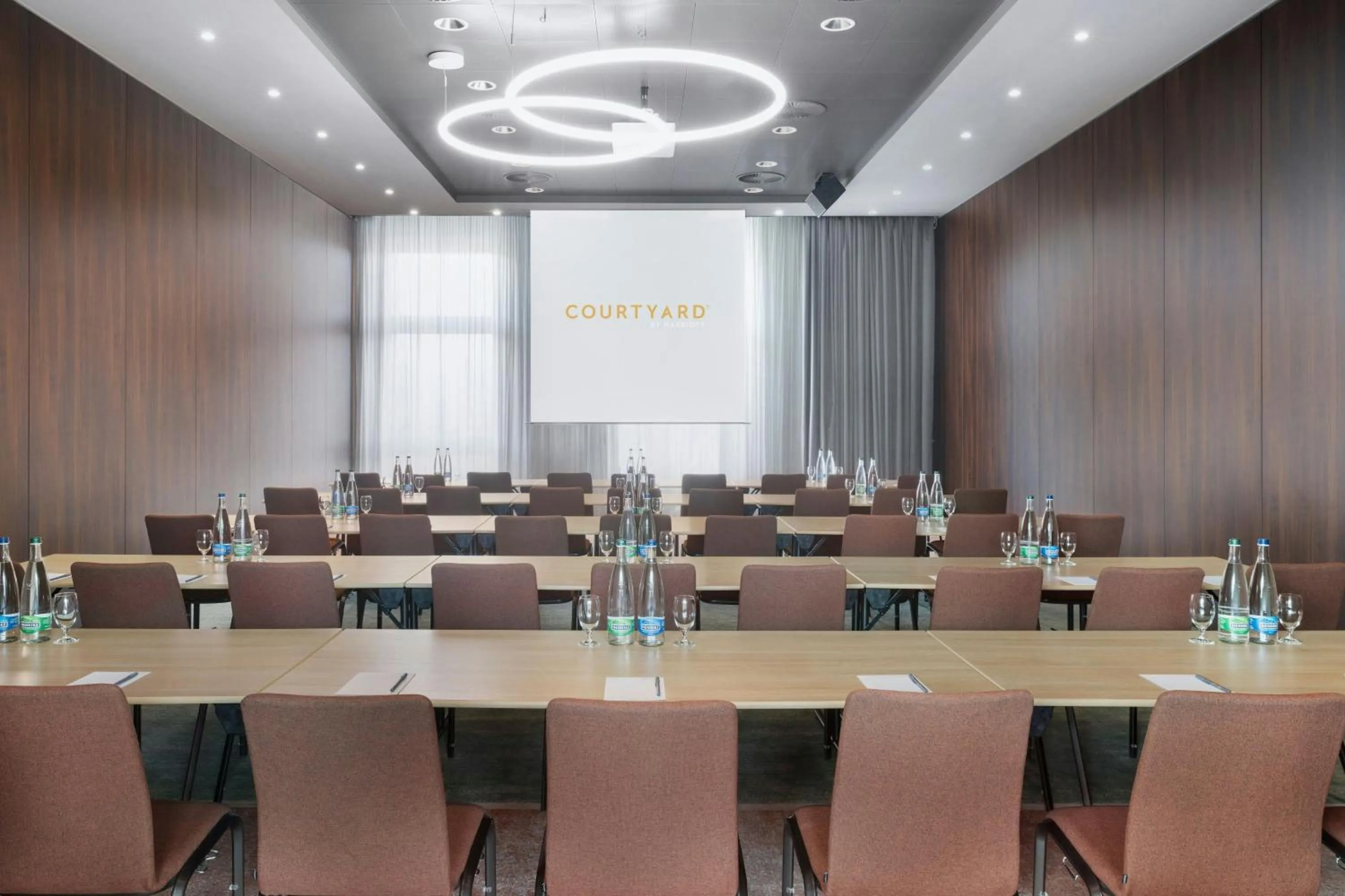 Meeting/conference room in Courtyard by Marriott Basel