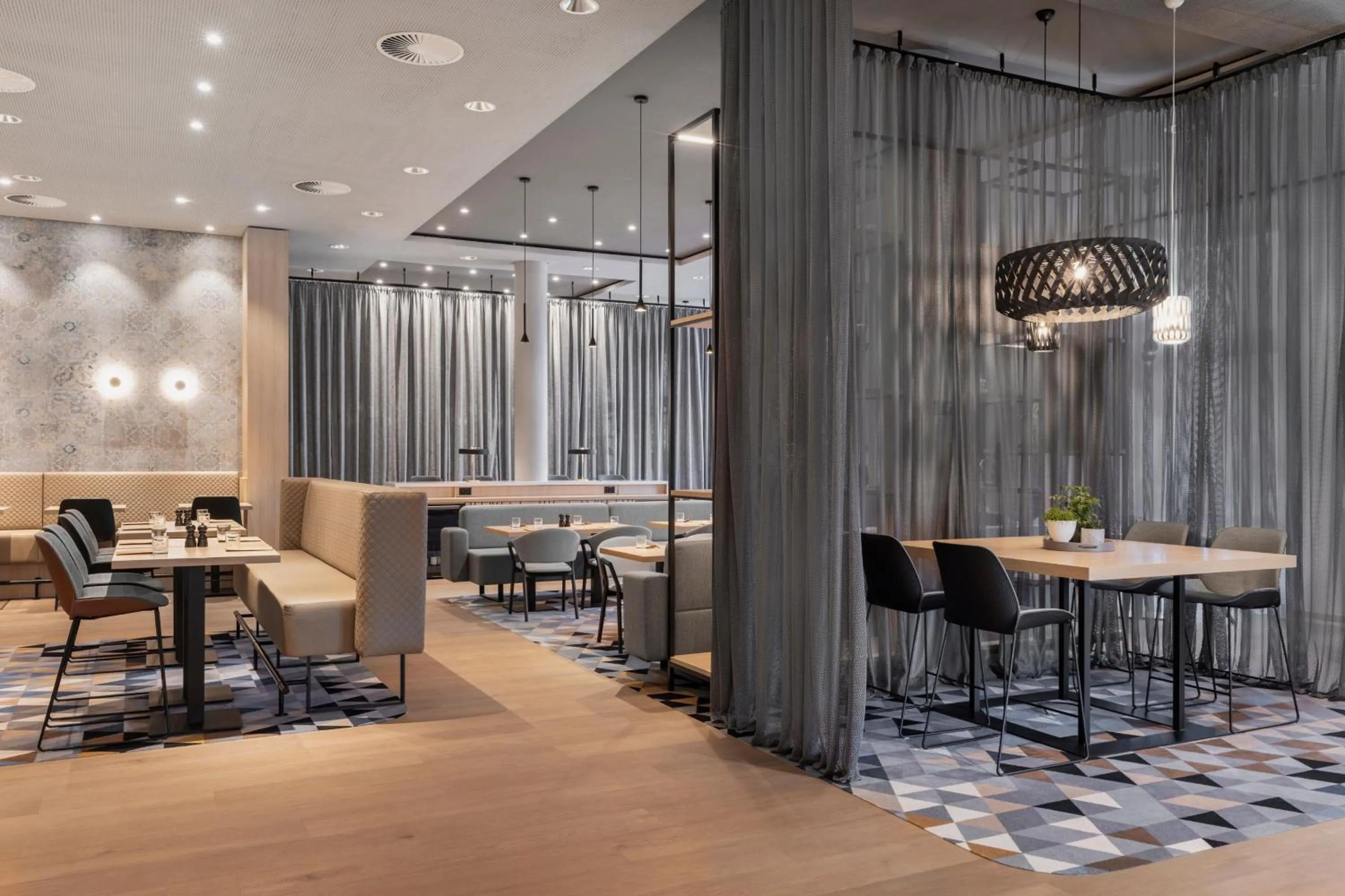Lounge or bar in Courtyard by Marriott Basel
