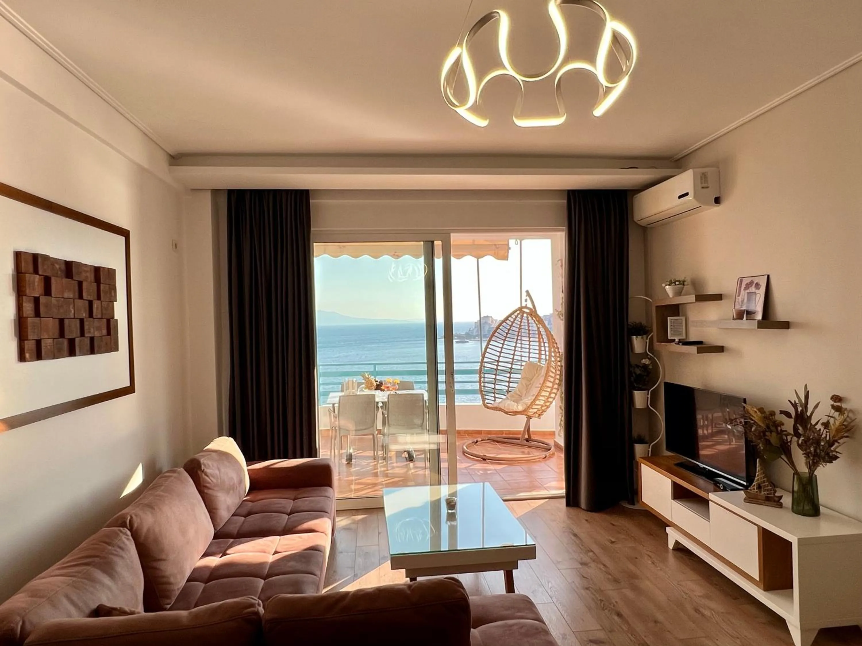 Superior Apartment Upper Floor Front Sea View in Aquamarine Apartments