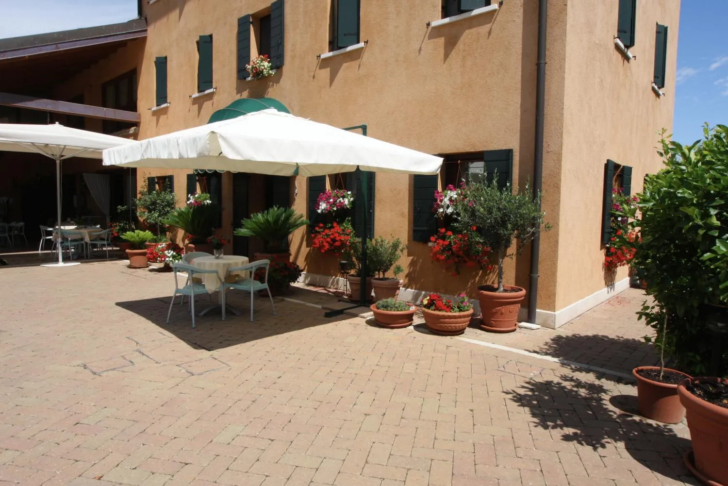 Patio in Country House Country Club