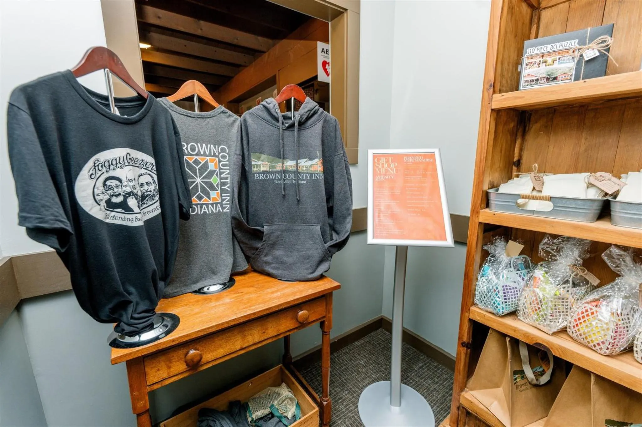 On-site shops in Brown County Inn
