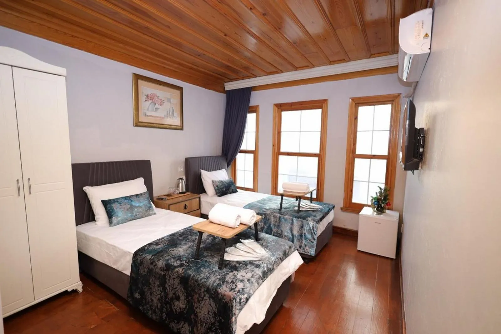 Bed in The Trip istanbul Hotel