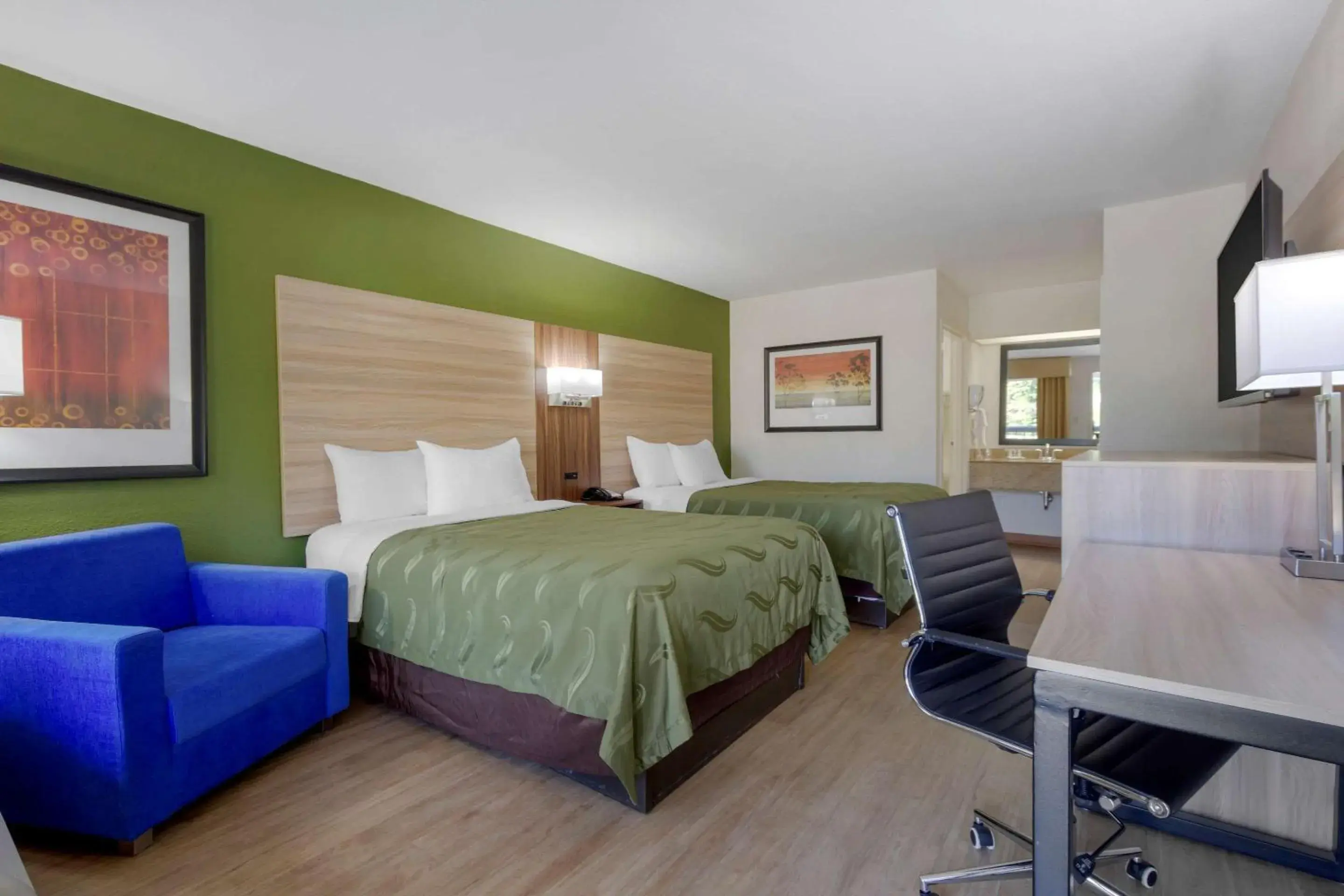 Bedroom, Bed in Quality Inn Walterboro I-95 Bedroom, Bed in Quality Inn Walterboro I-95