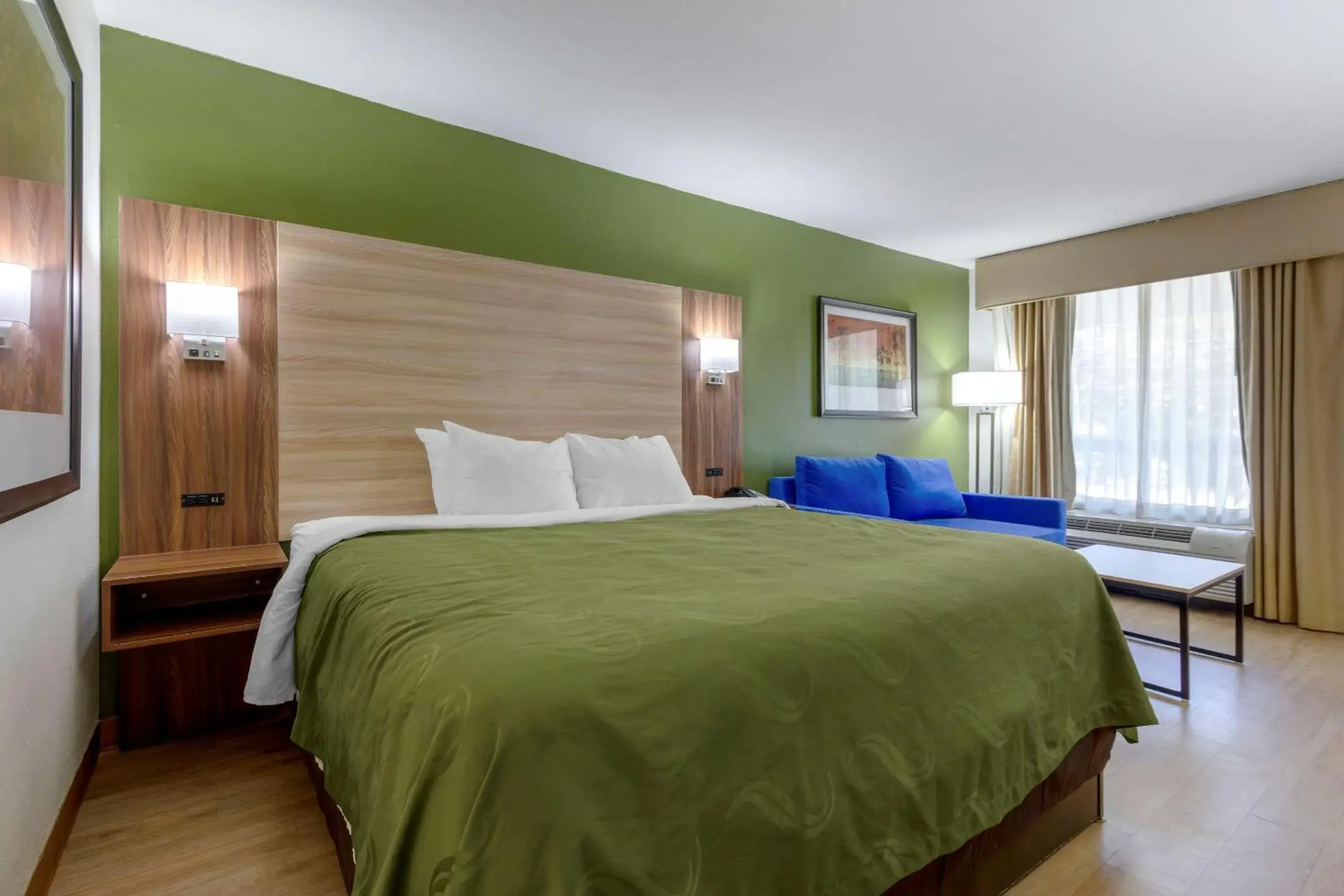 Bedroom, Bed in Quality Inn Walterboro I-95 Bedroom, Bed in Quality Inn Walterboro I-95