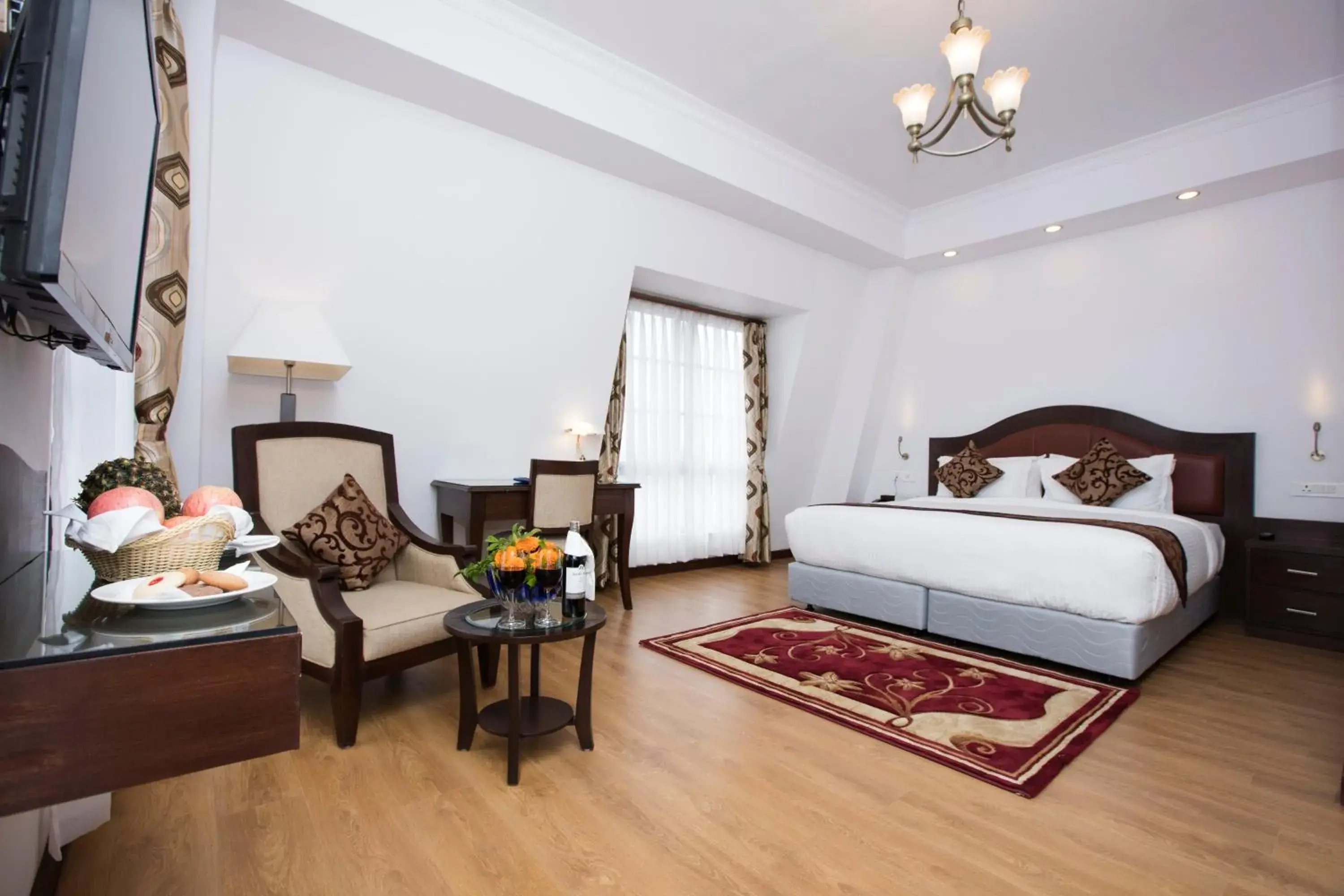 Deluxe Room with Free Airport Pickup for International Flights in Maya Manor Boutique Hotel by KGH Group Deluxe Room with Free Airport Pickup for International Flights in Maya Manor Boutique Hotel by KGH Group