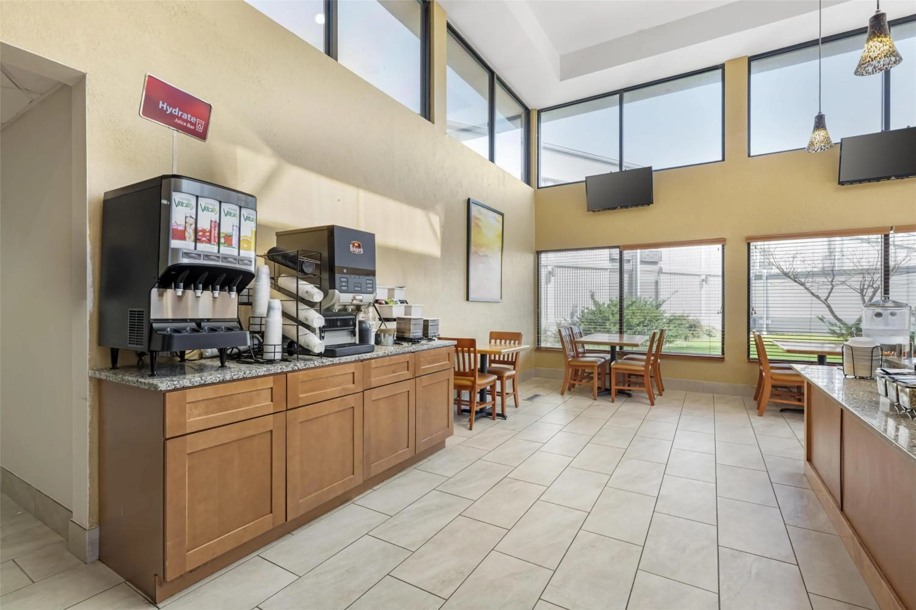 Breakfast in Best Western Plus York Hotel and Conference Center