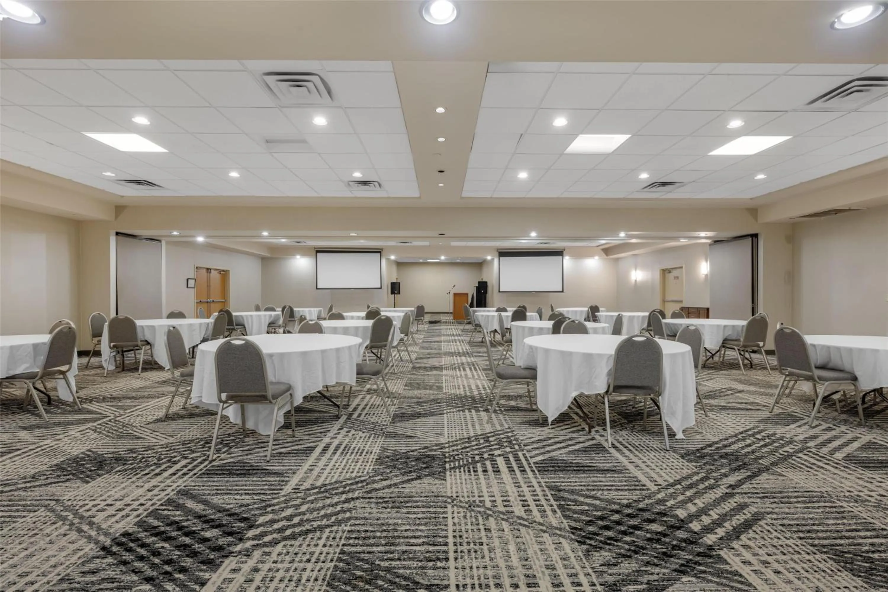 Meeting/conference room in Best Western Plus York Hotel and Conference Center