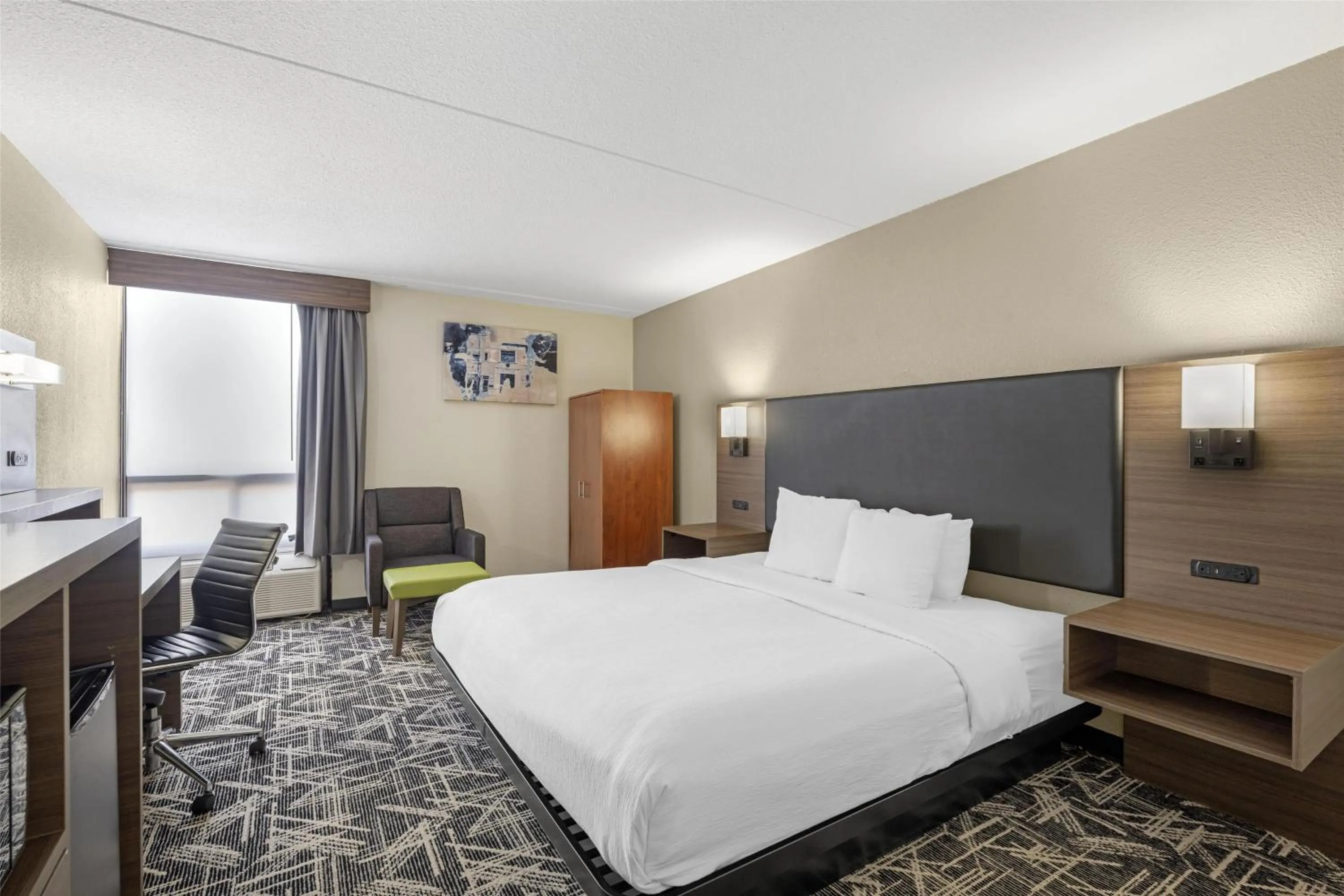 Bedroom, Bed in Best Western Plus York Hotel and Conference Center