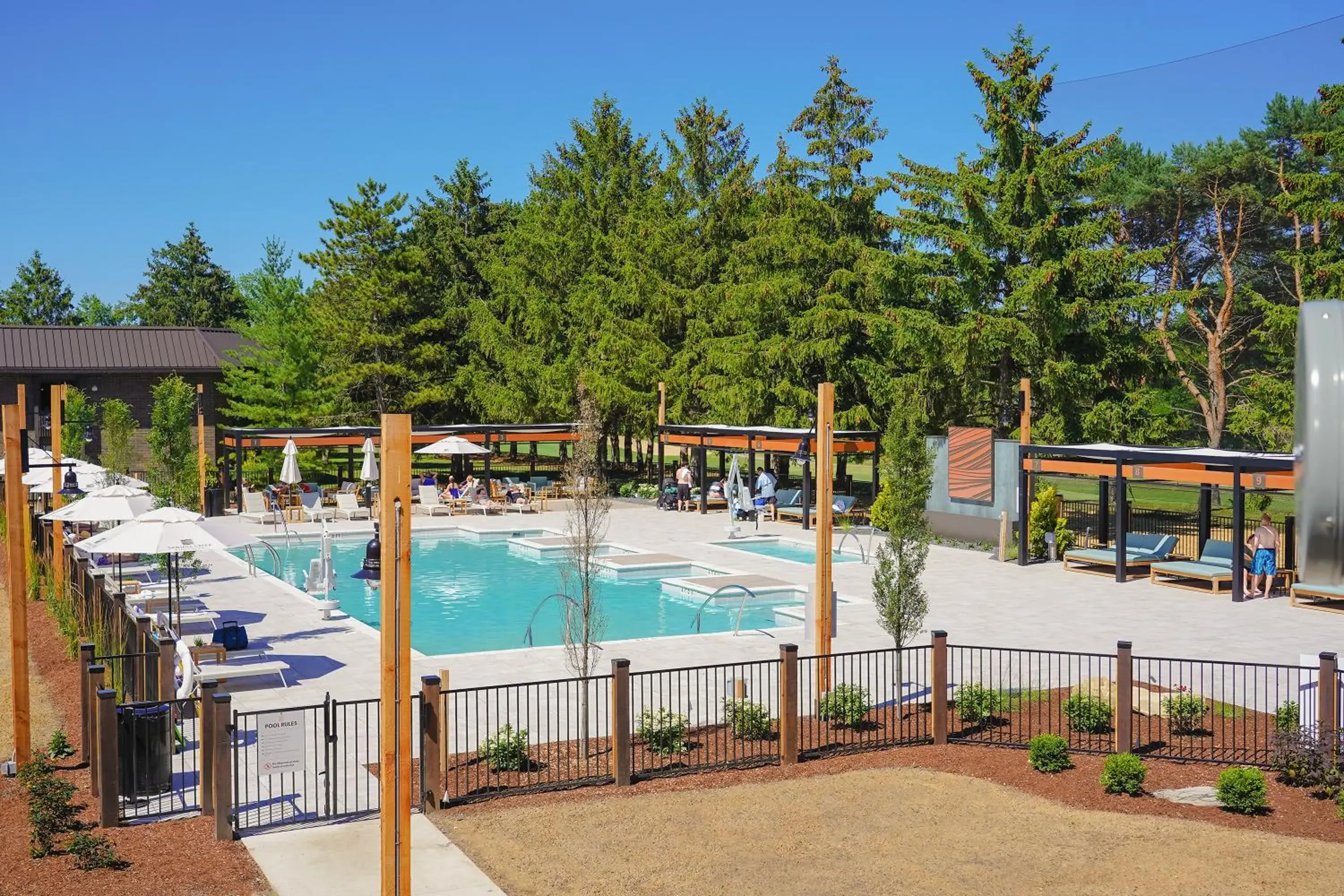 Swimming pool in Sawmill Creek by Cedar Point Resorts Swimming pool in Sawmill Creek by Cedar Point Resorts