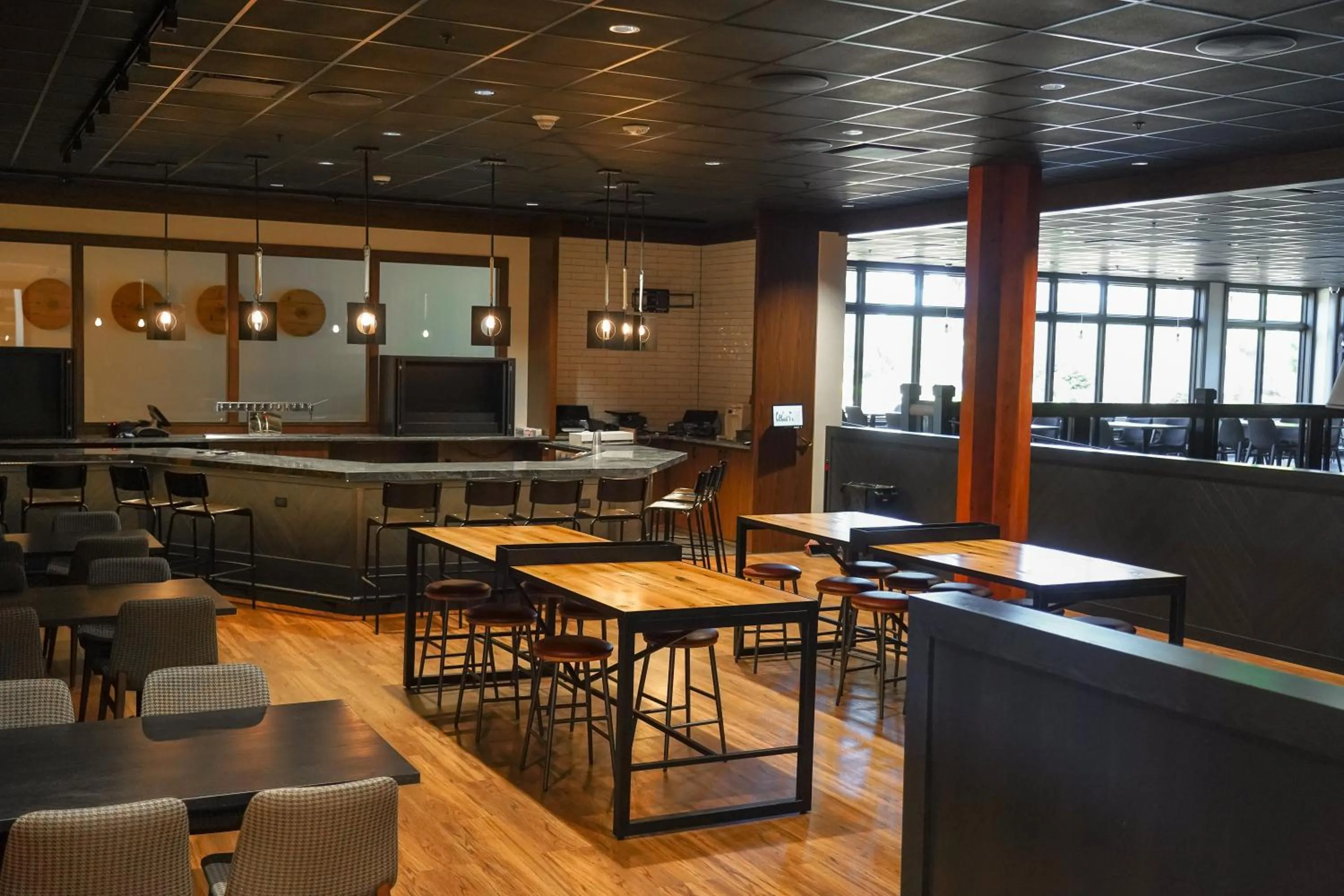 Restaurant/places to eat in Sawmill Creek by Cedar Point Resorts