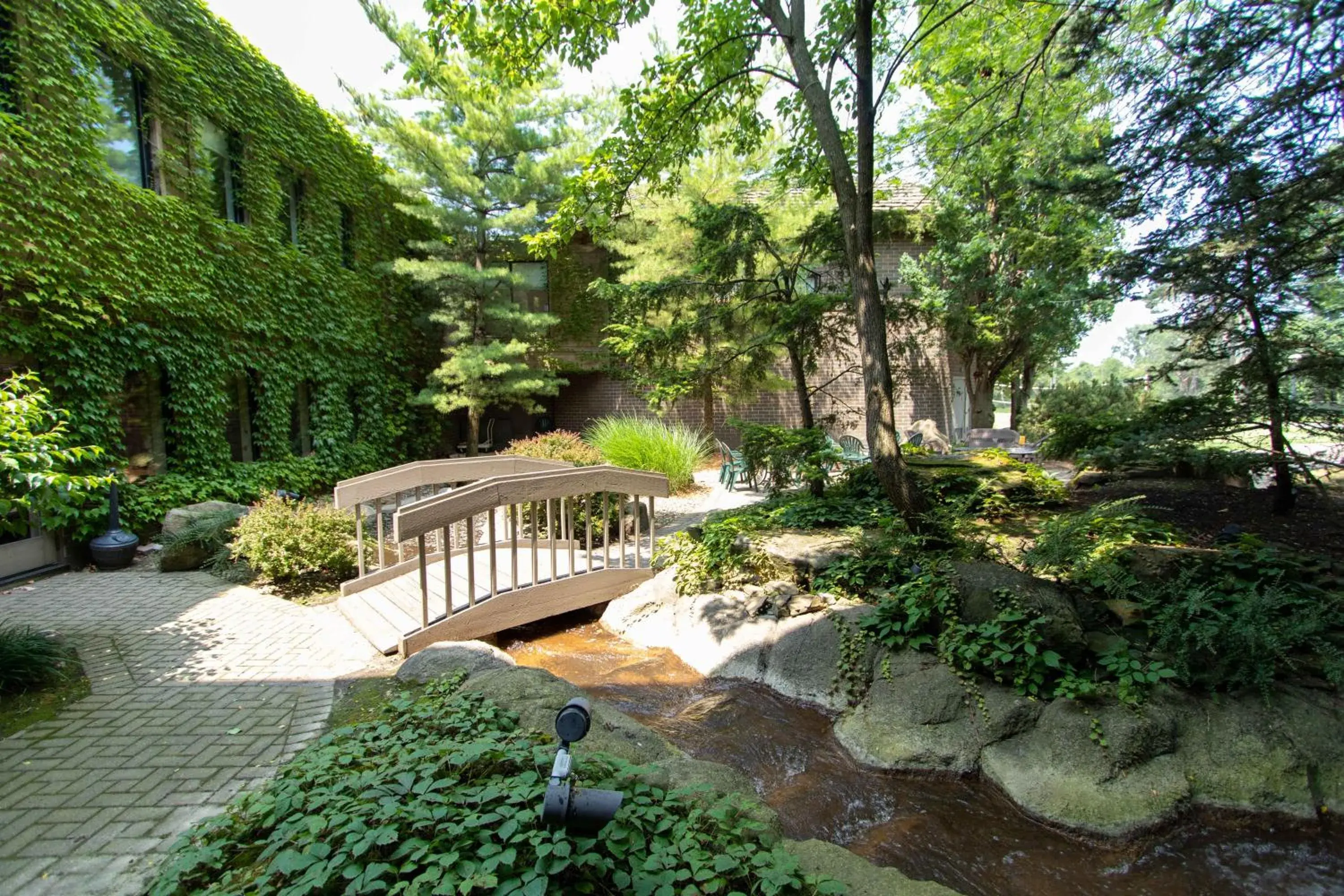 Inner courtyard view in Sawmill Creek by Cedar Point Resorts Inner courtyard view in Sawmill Creek by Cedar Point Resorts