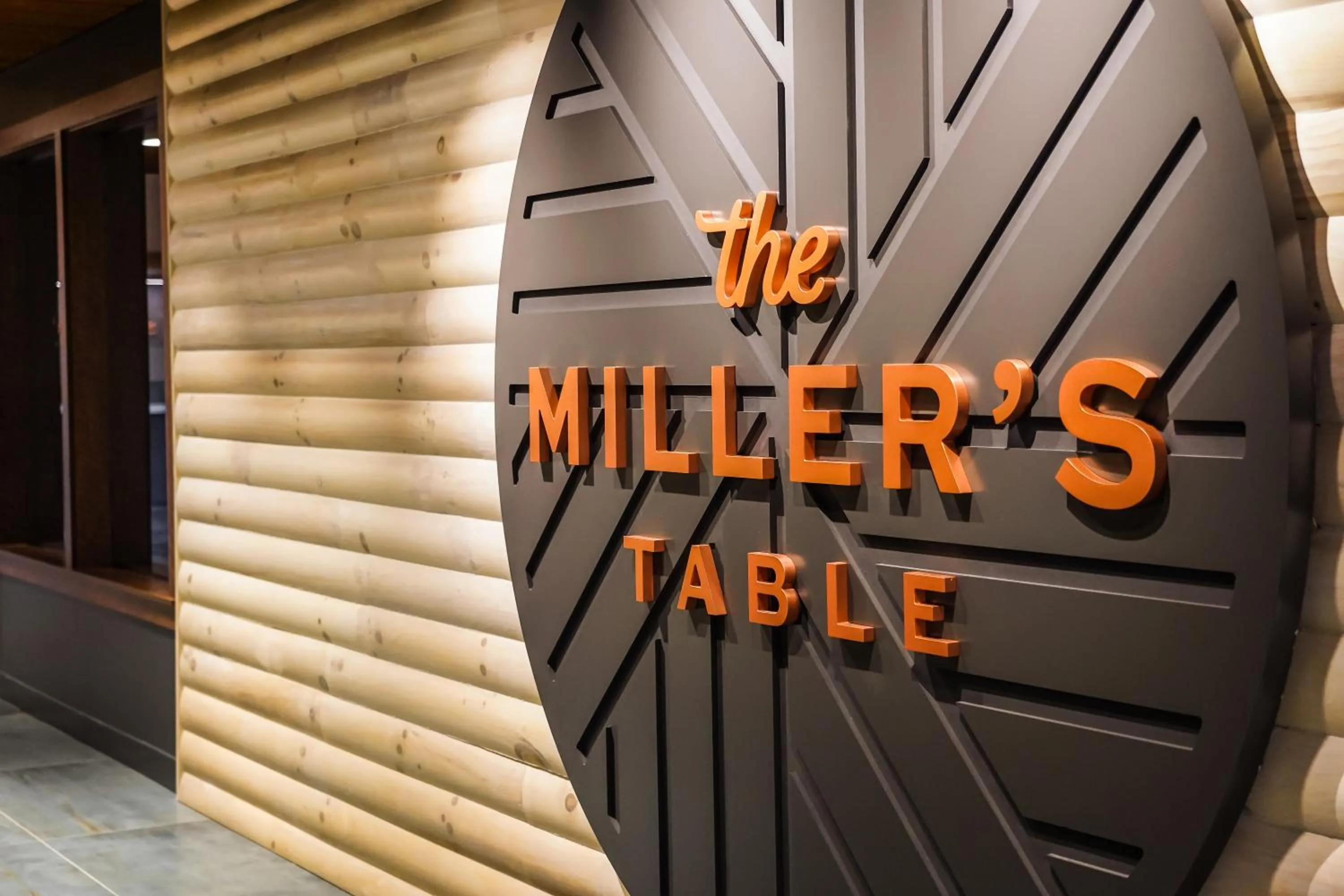 Restaurant/places to eat in Sawmill Creek by Cedar Point Resorts