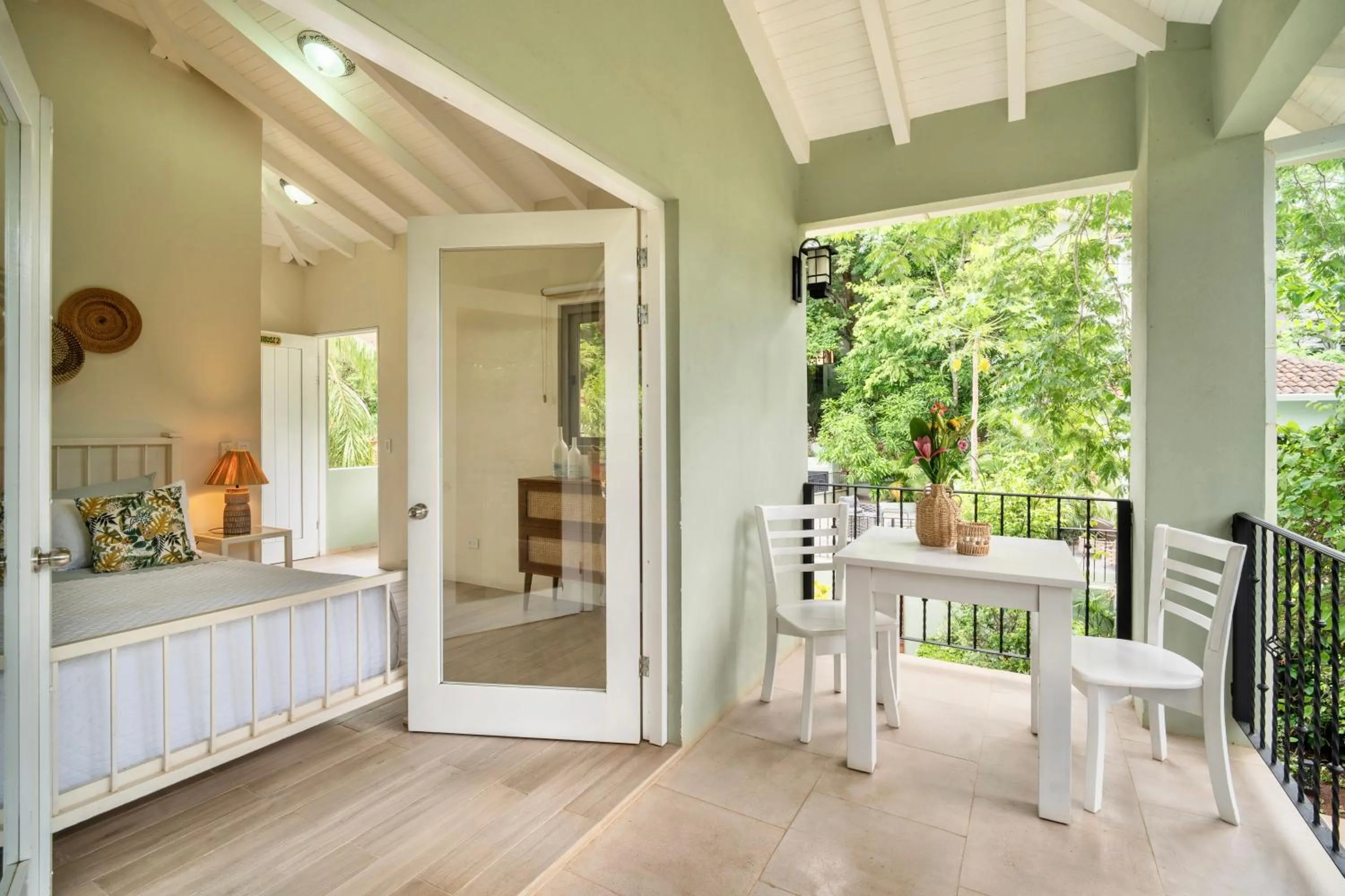 Double Room with Garden View in Hotel Casa Leona