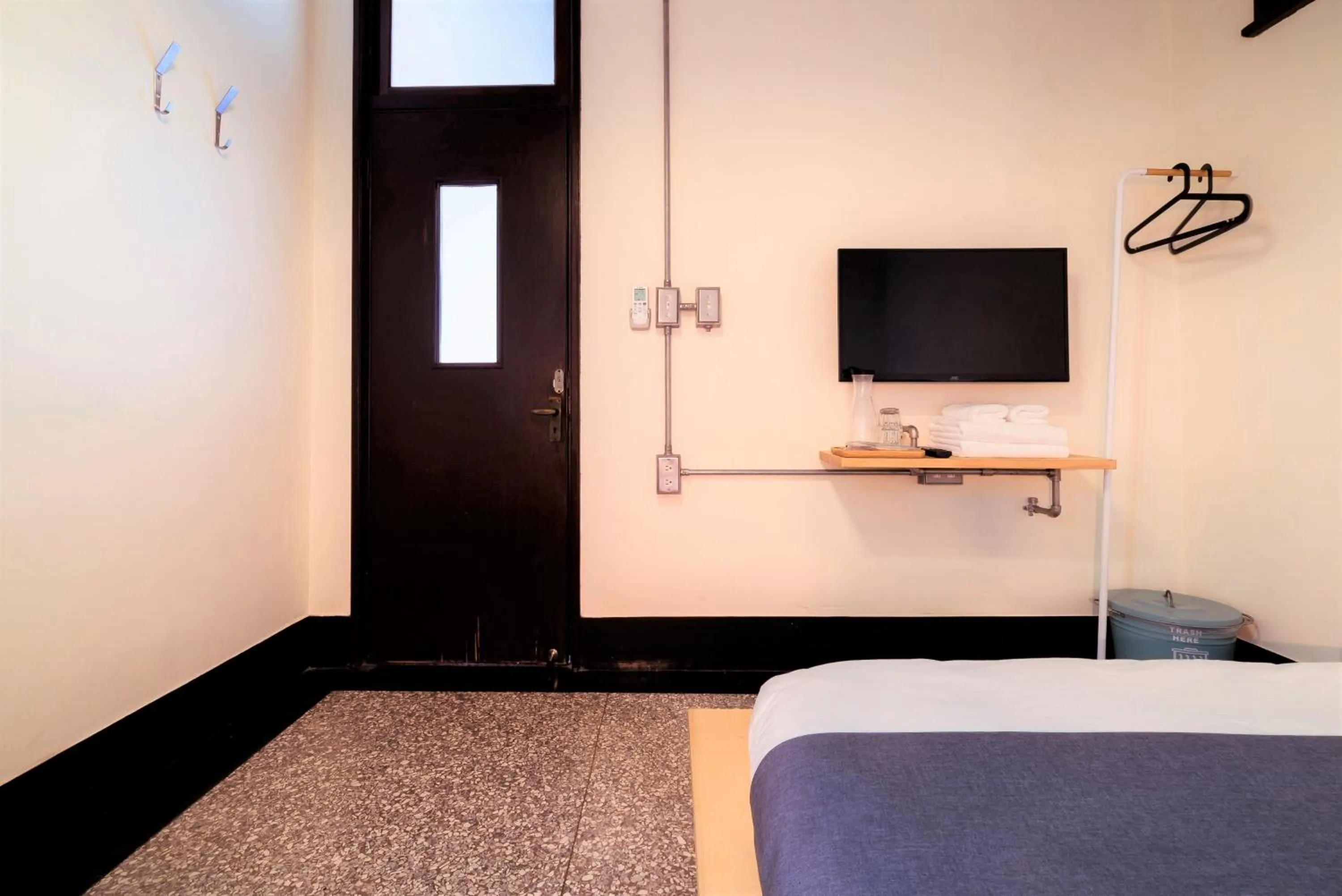 Decorative detail, Bed in With Inn Hostel