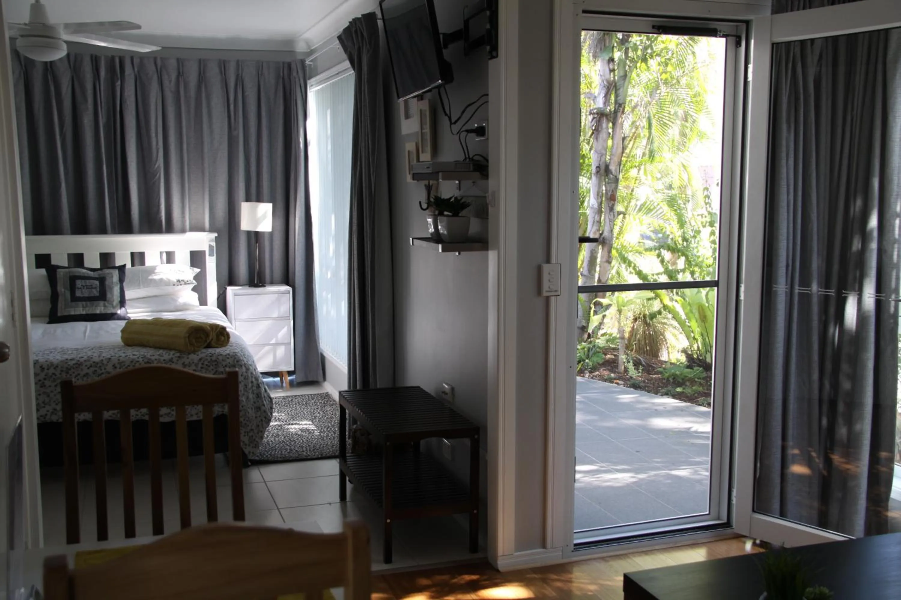 Property building in Paperbark Bed & Breakfast