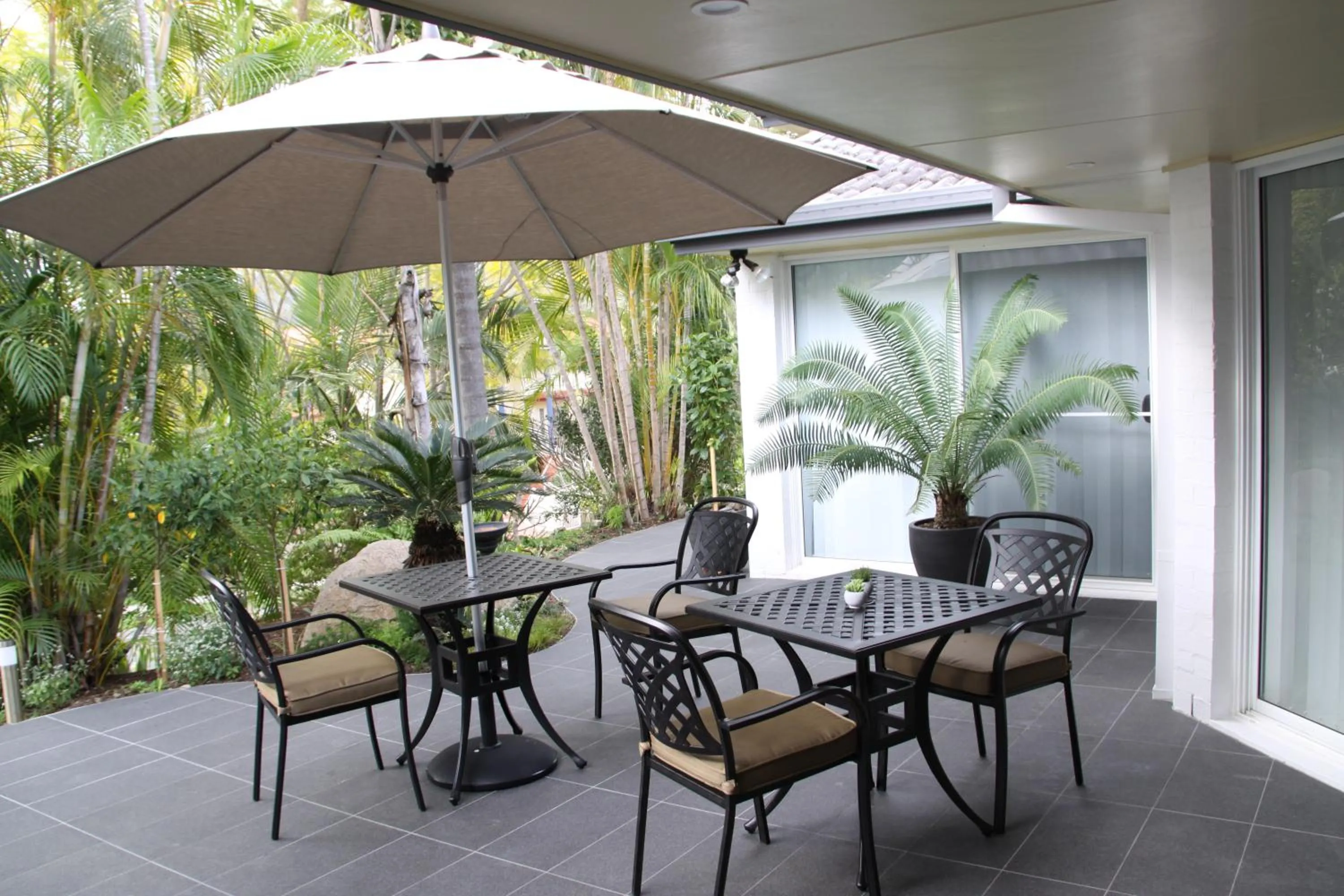 Balcony/Terrace in Paperbark Bed & Breakfast