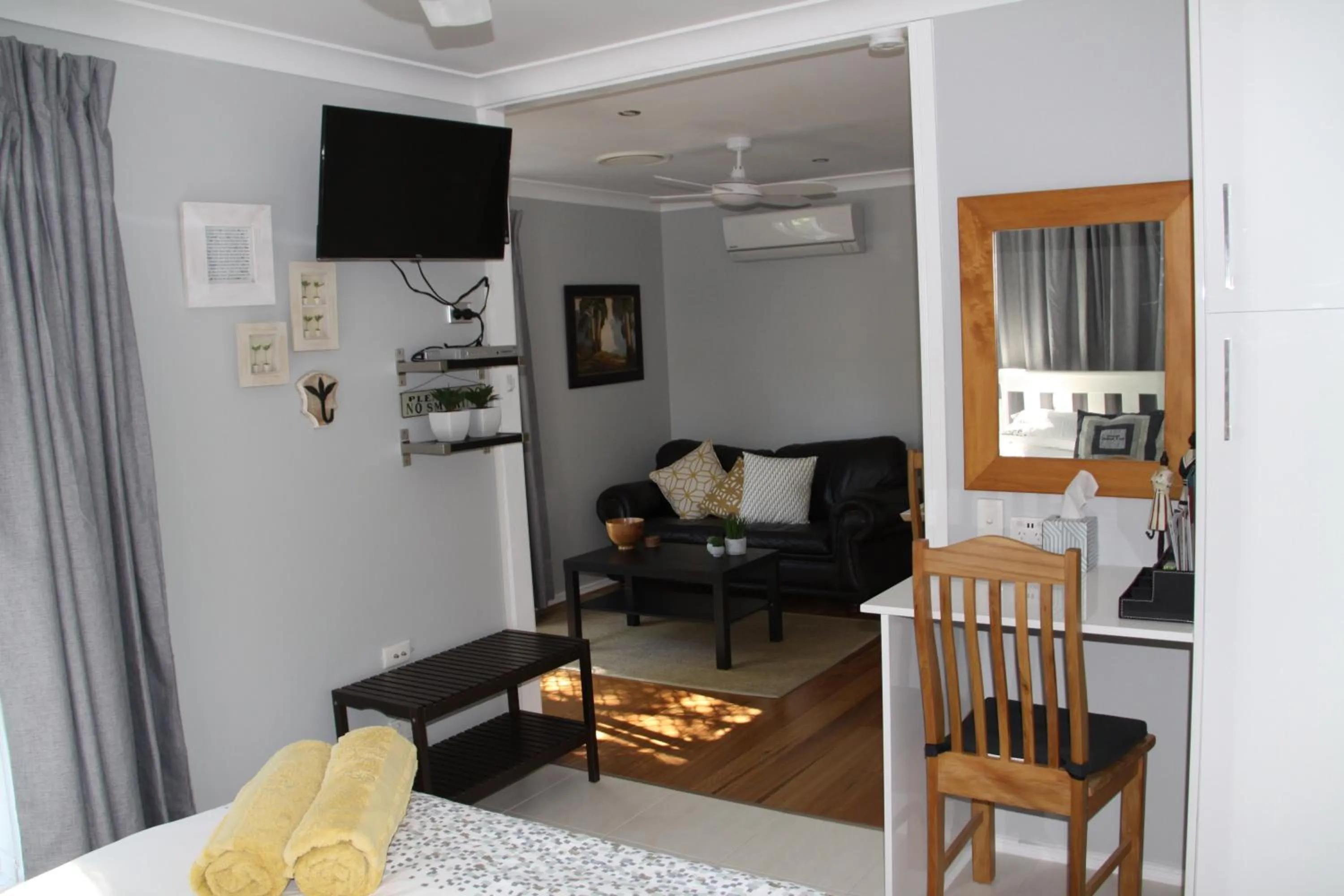 Property building in Paperbark Bed & Breakfast