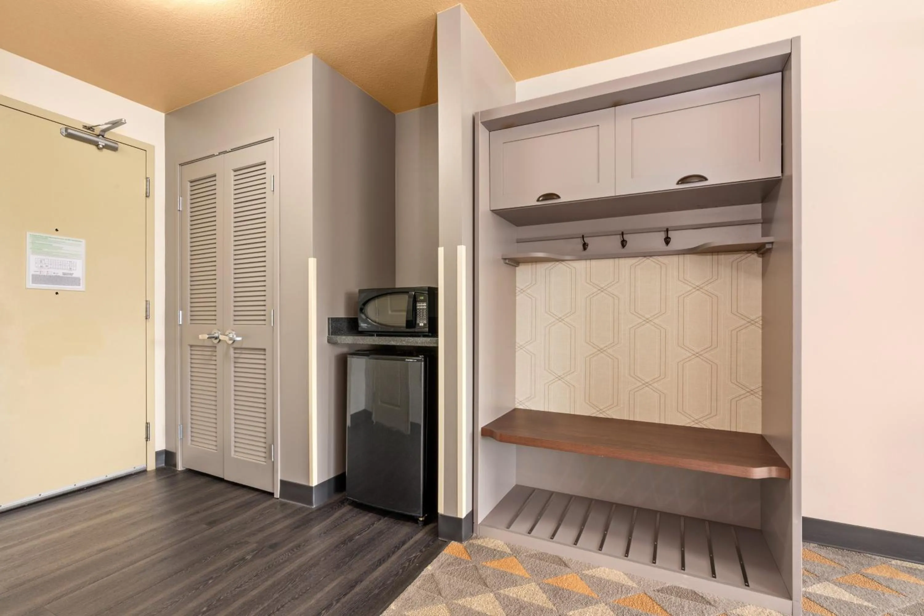 Bedroom in Holiday Inn Yakima by IHG