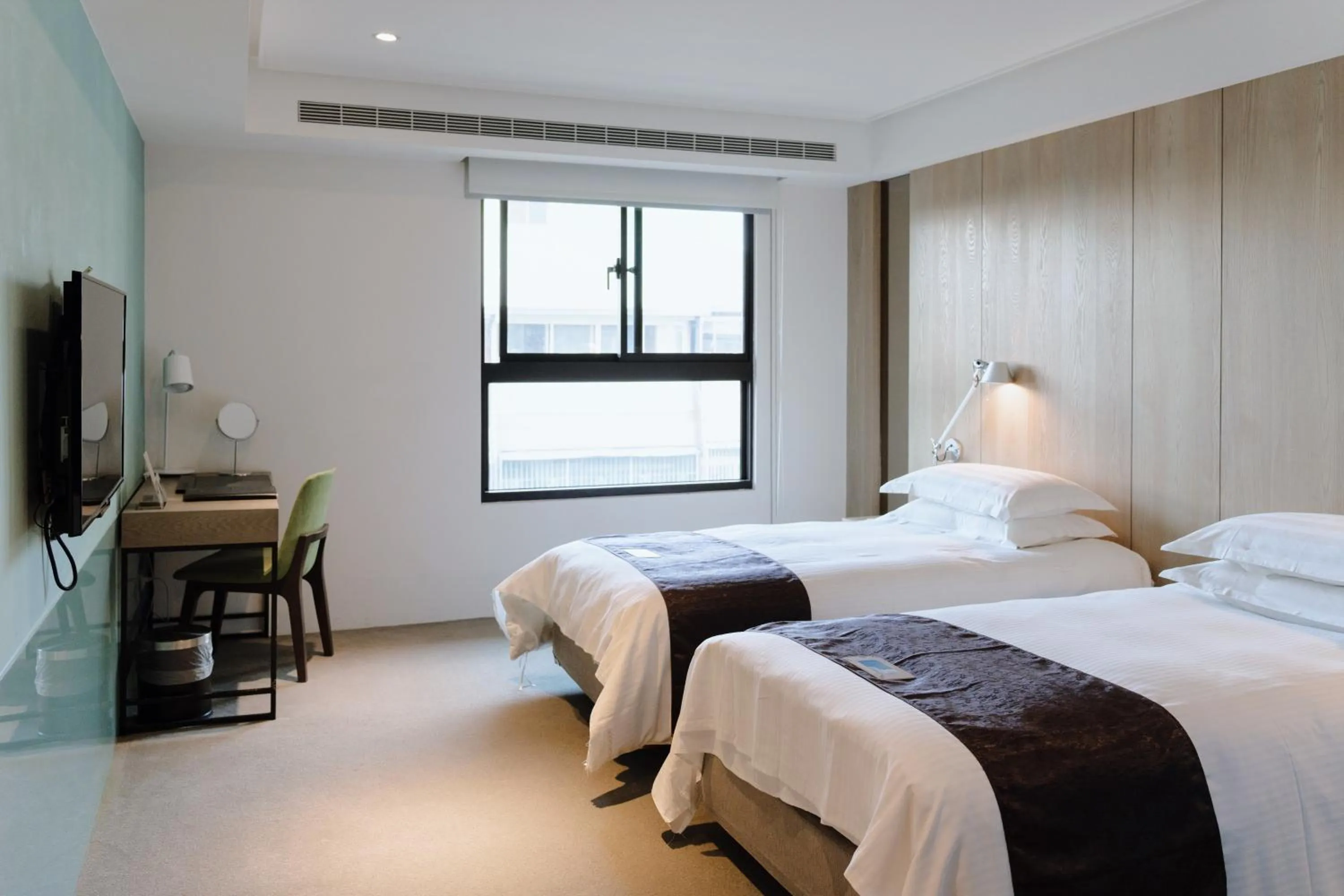 Bedroom, Bed in GOGO Hotel 市政館