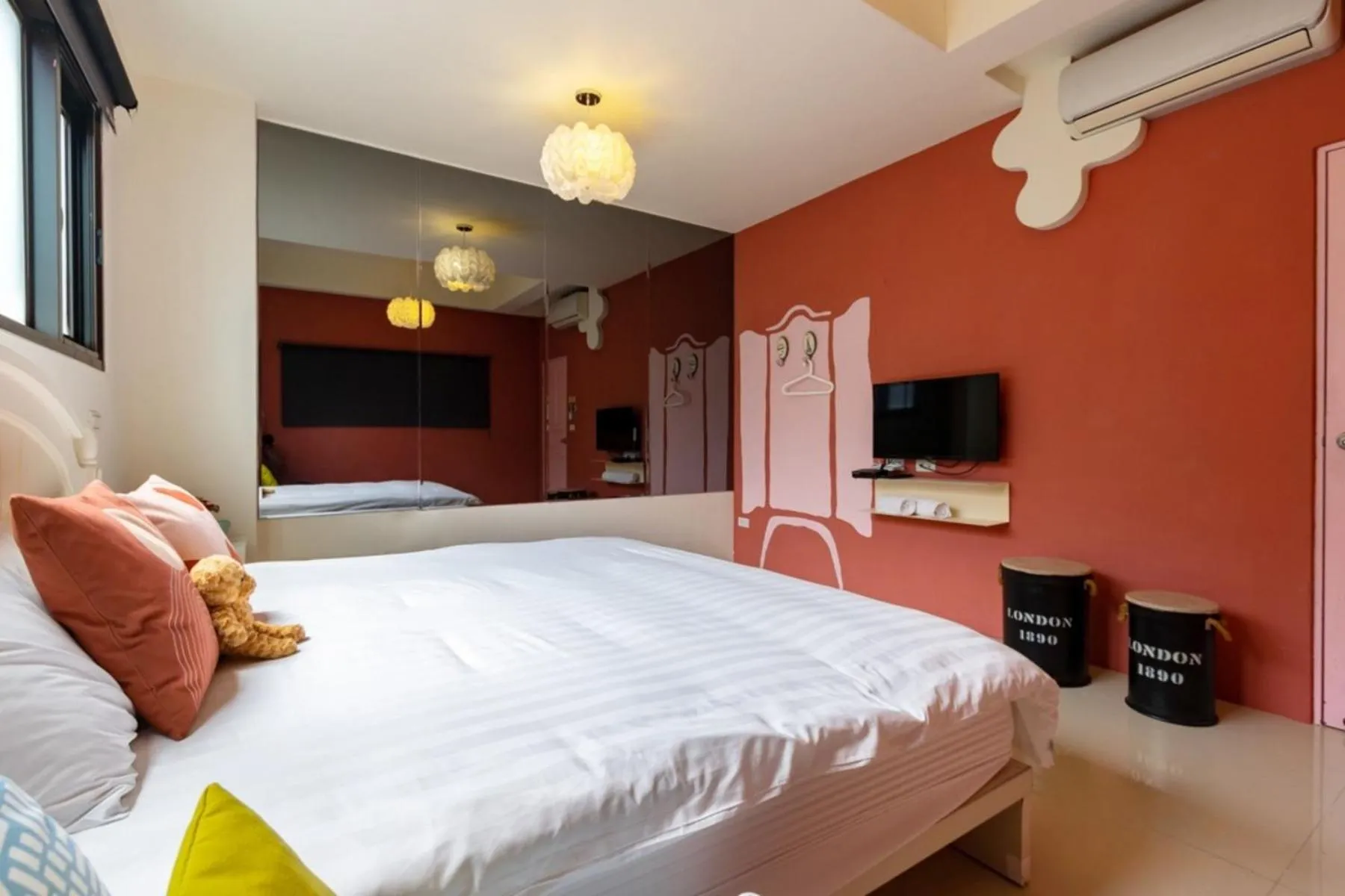 Bed in Hi Zebra Travel B&B