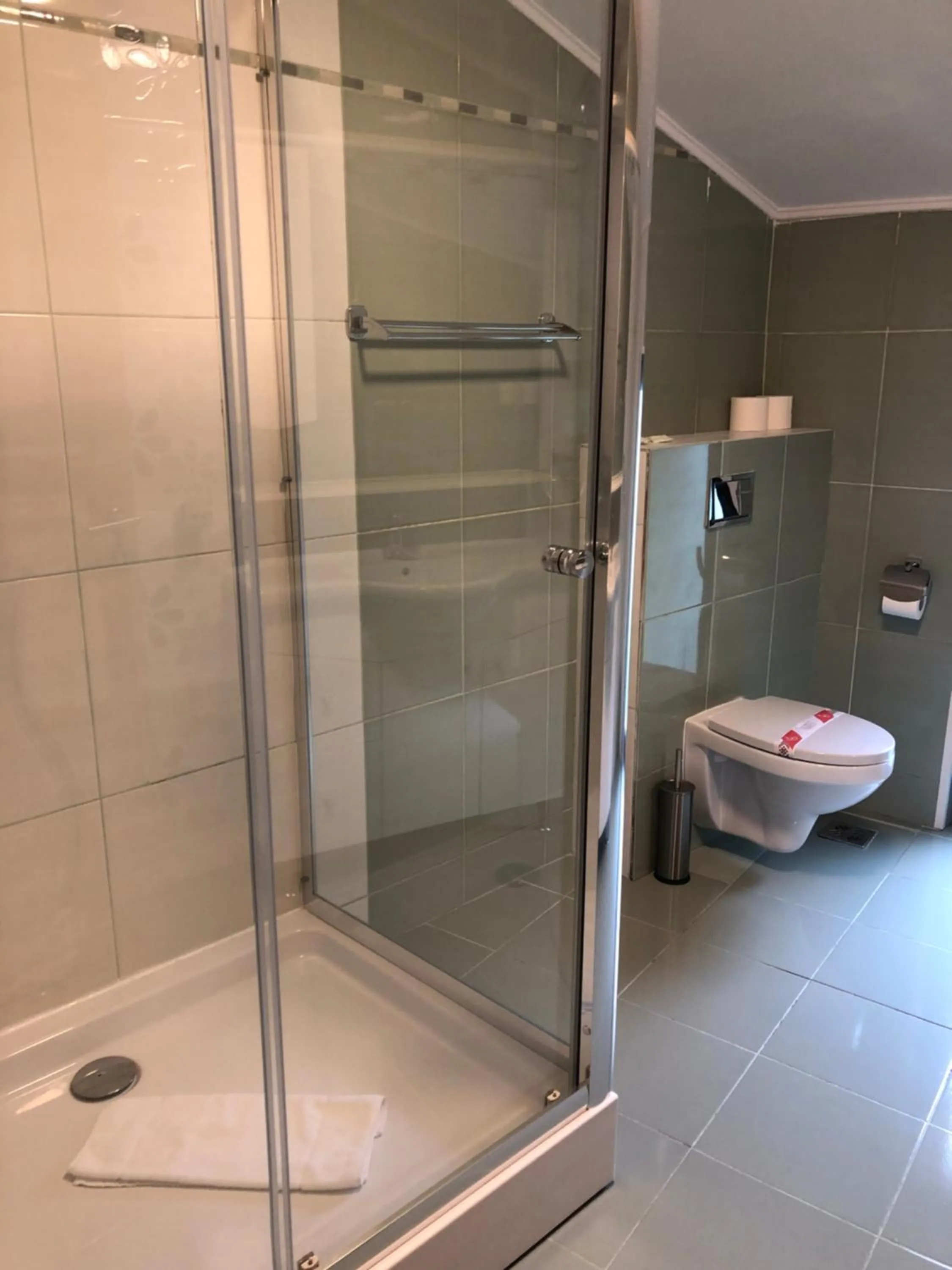 Bathroom in Pietrele lui Solomon