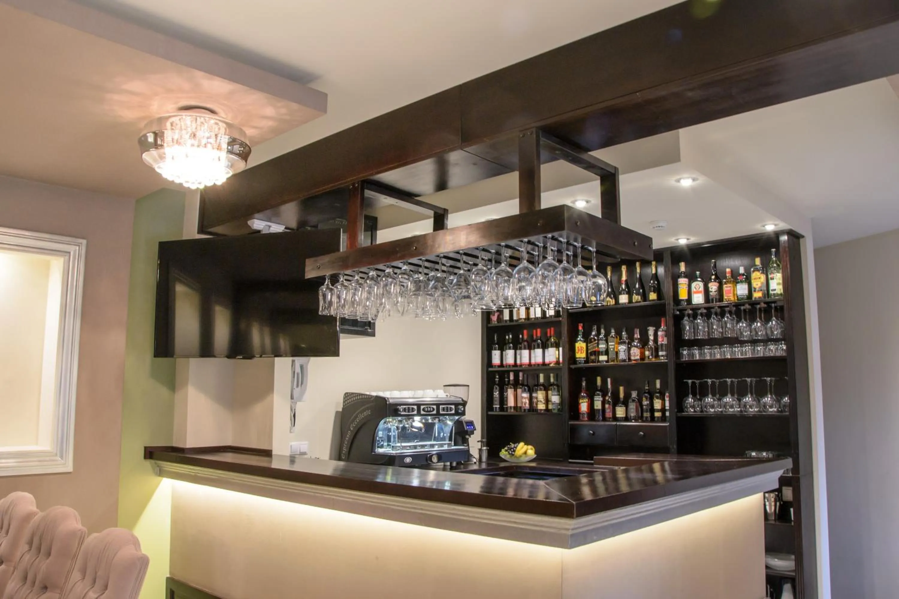 Restaurant/places to eat in Pietrele lui Solomon