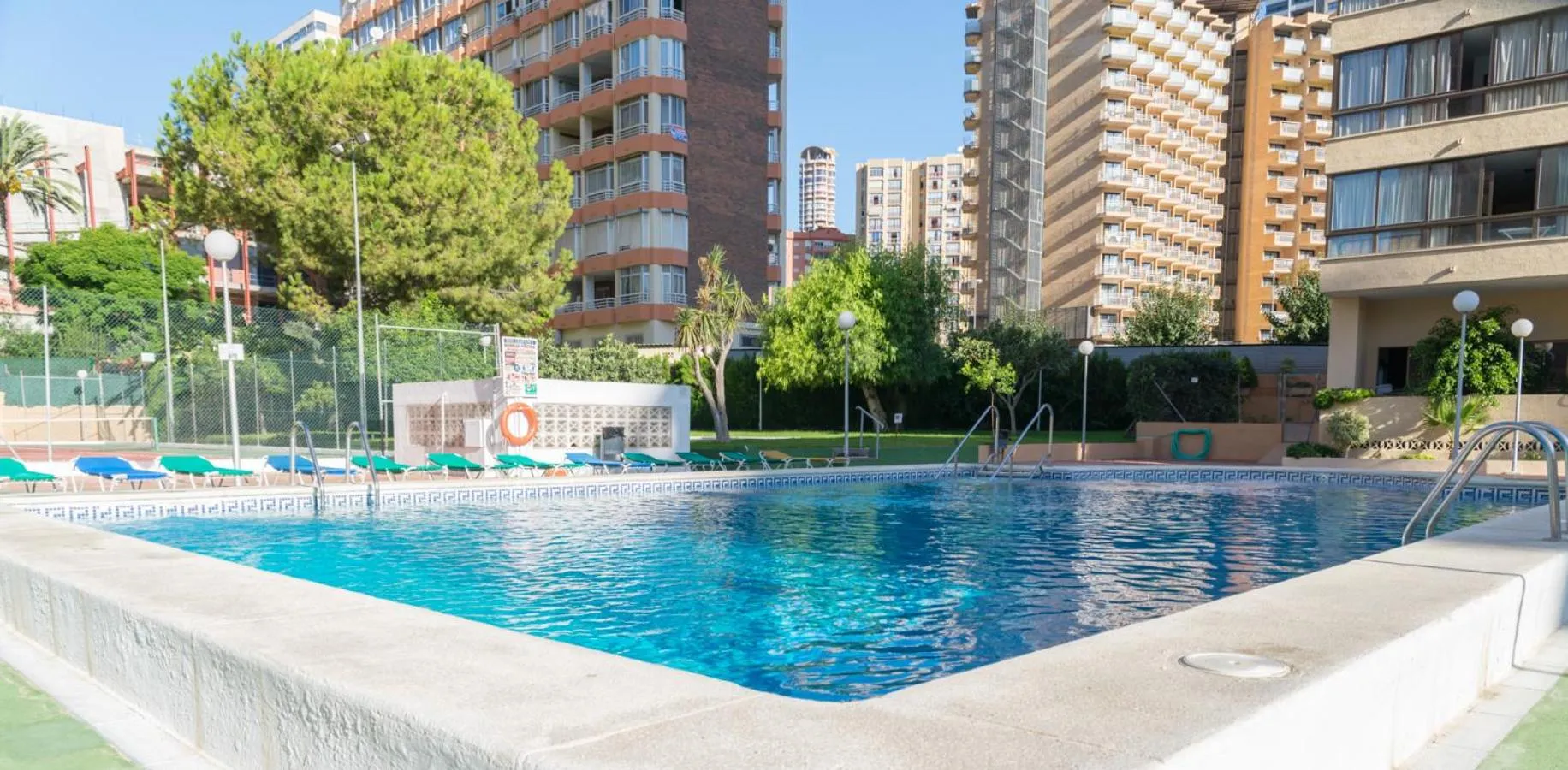 Swimming pool in Apartamentos Gemelos 2 y 4 by Gestaltur