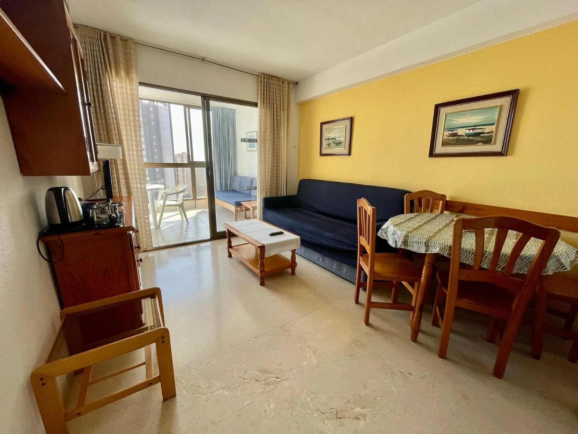 Living room in Apartamentos Gemelos 2 y 4 by Gestaltur