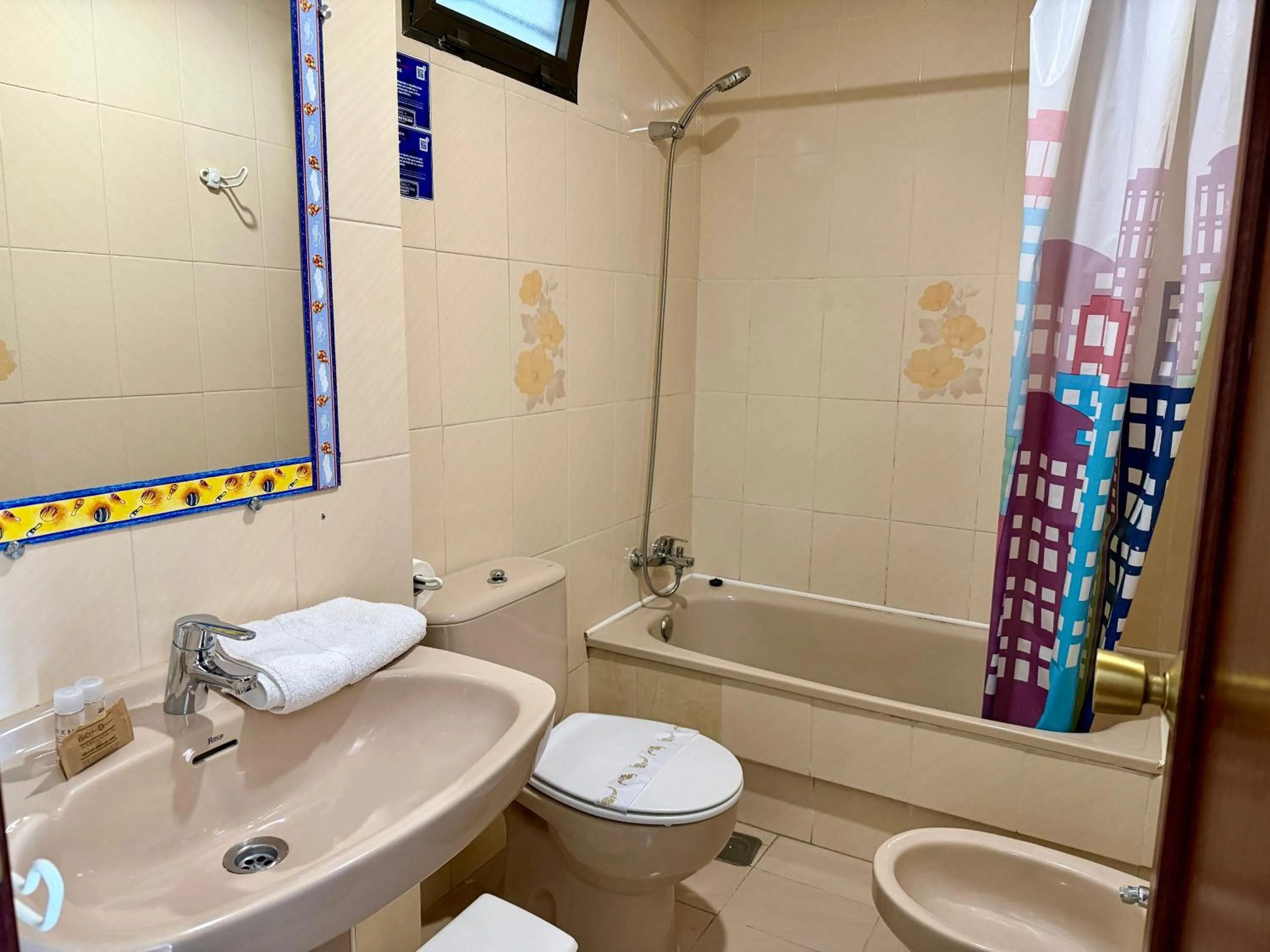 Apartamentos Gemelos 2 & 4 by Gestaltur