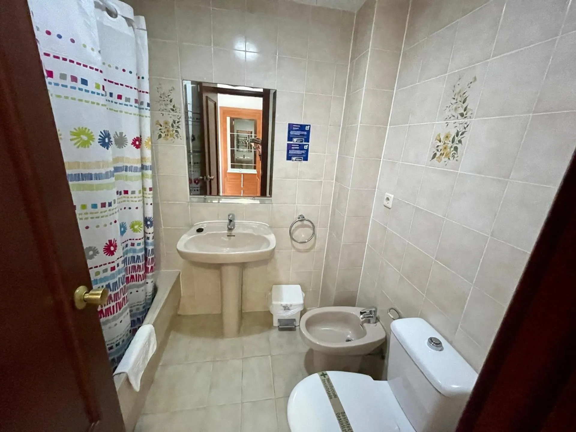 Bathroom in Apartamentos Gemelos 2 y 4 by Gestaltur