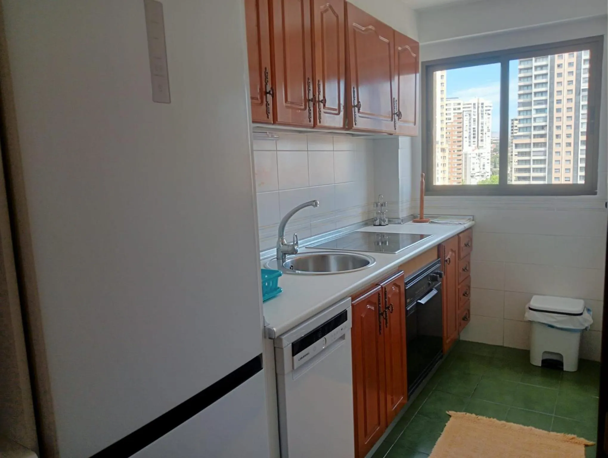 Kitchen or kitchenette in Apartamentos Gemelos 2 y 4 by Gestaltur