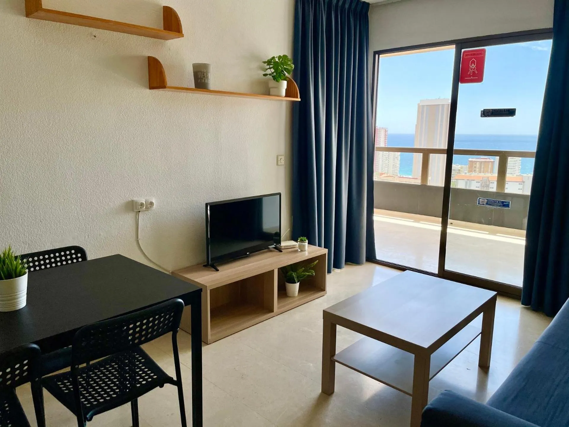 TV and multimedia in Apartamentos Gemelos 2 y 4 by Gestaltur