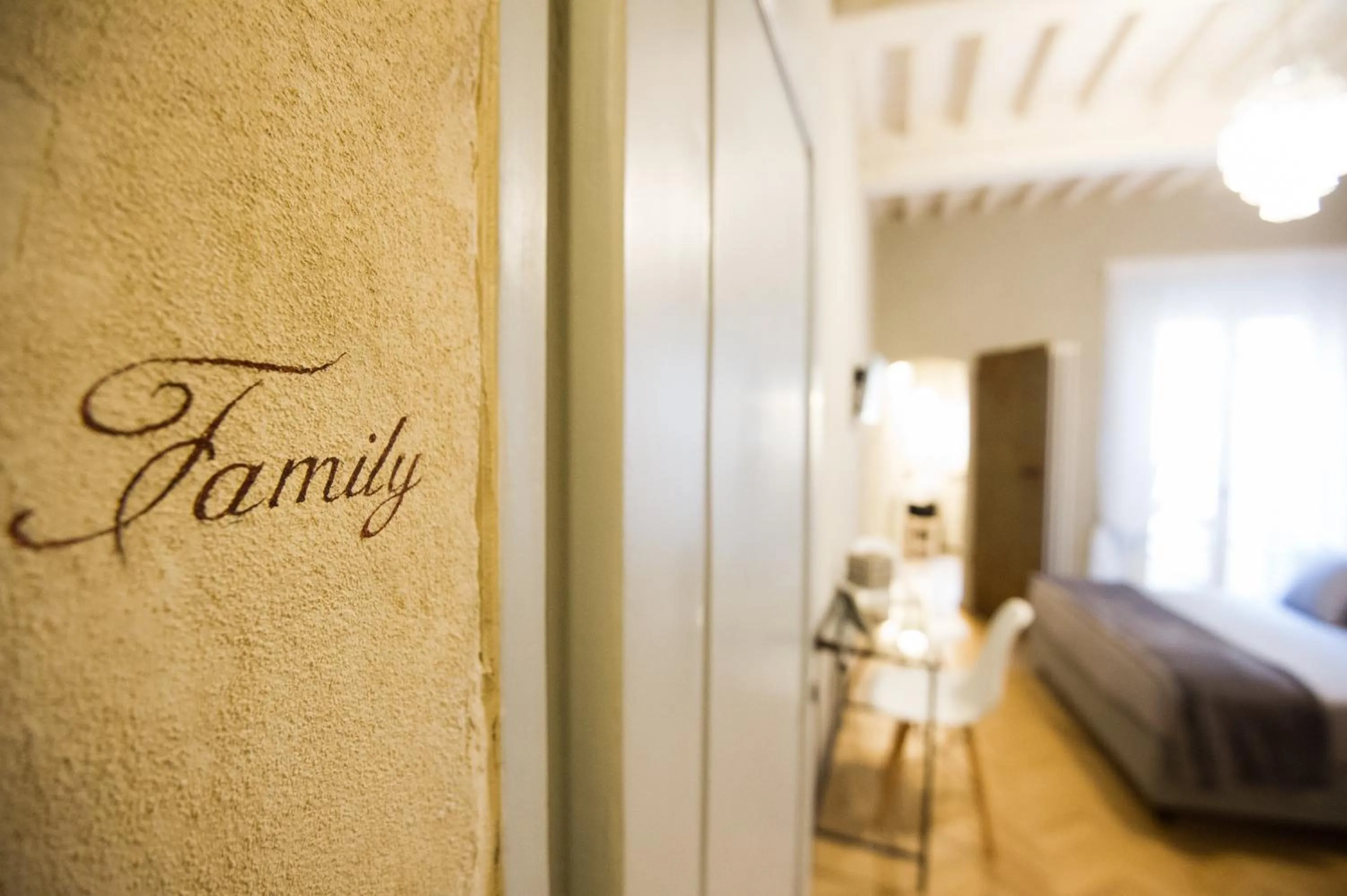 Decorative detail, Bed in Il Piccolo Cavour Charming House B&B