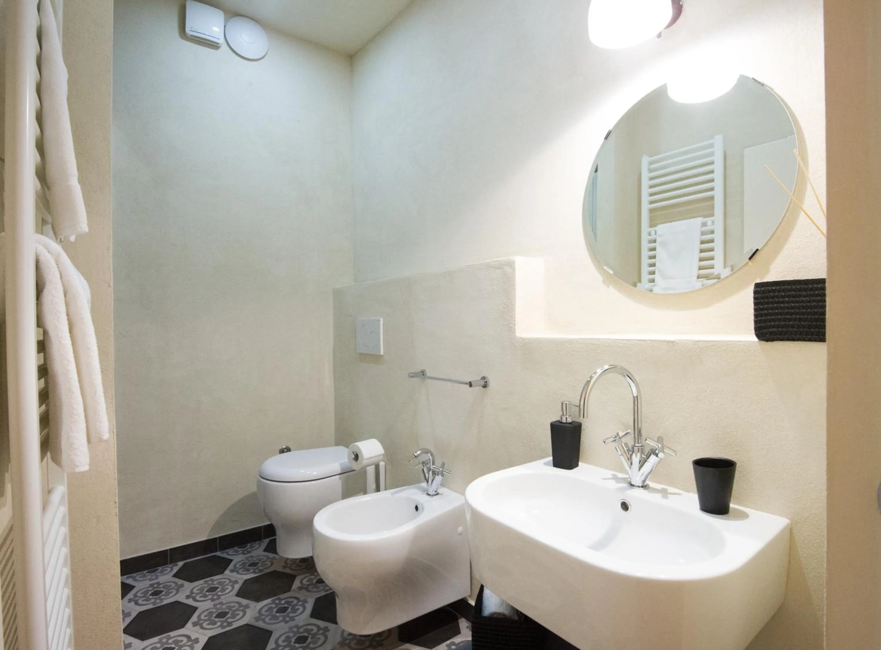 Bathroom in Il Piccolo Cavour Charming House B&B