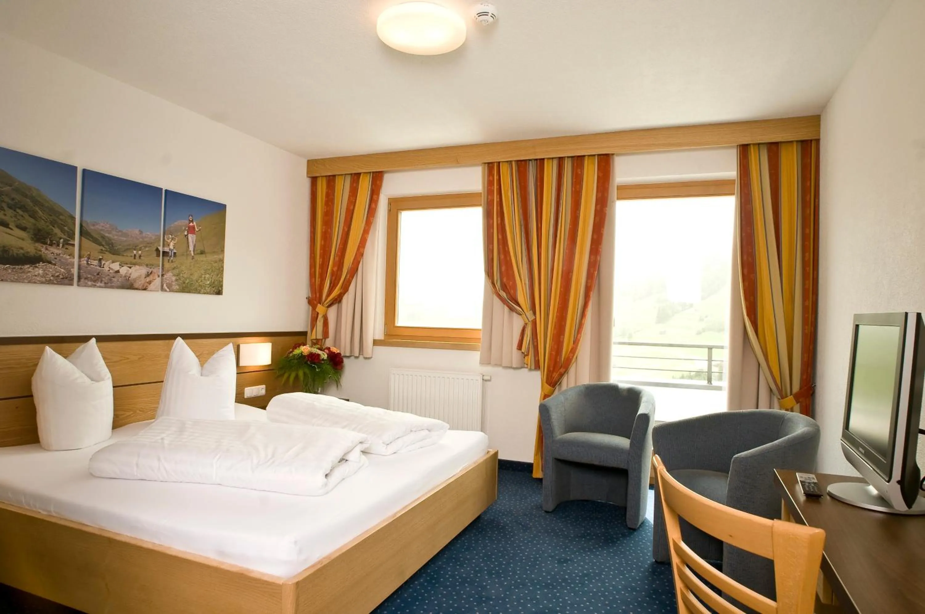 Photo of the whole room, Bed in Hotel Lukas