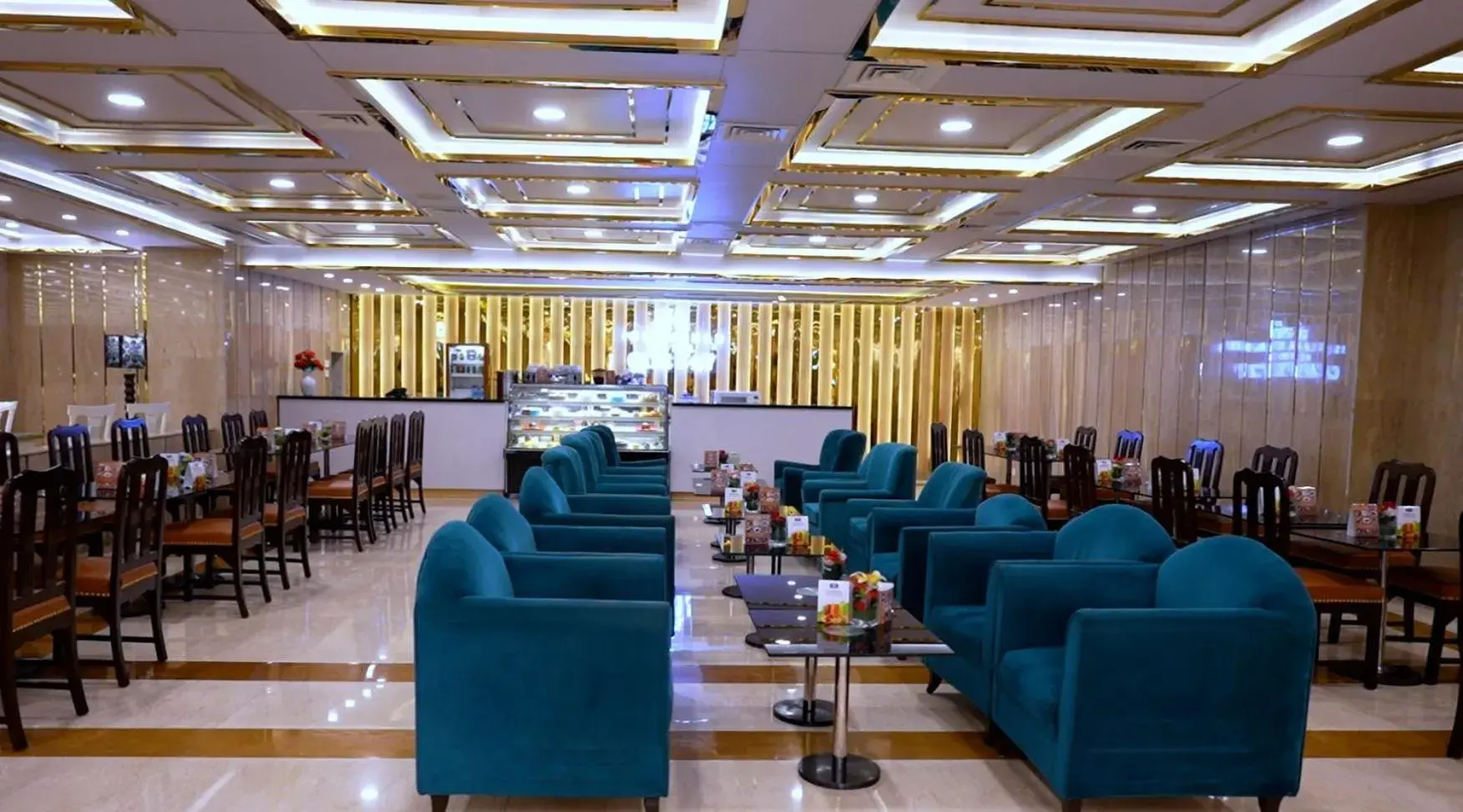 Lounge or bar in Islamabad Hotel Lounge or bar in Islamabad Hotel