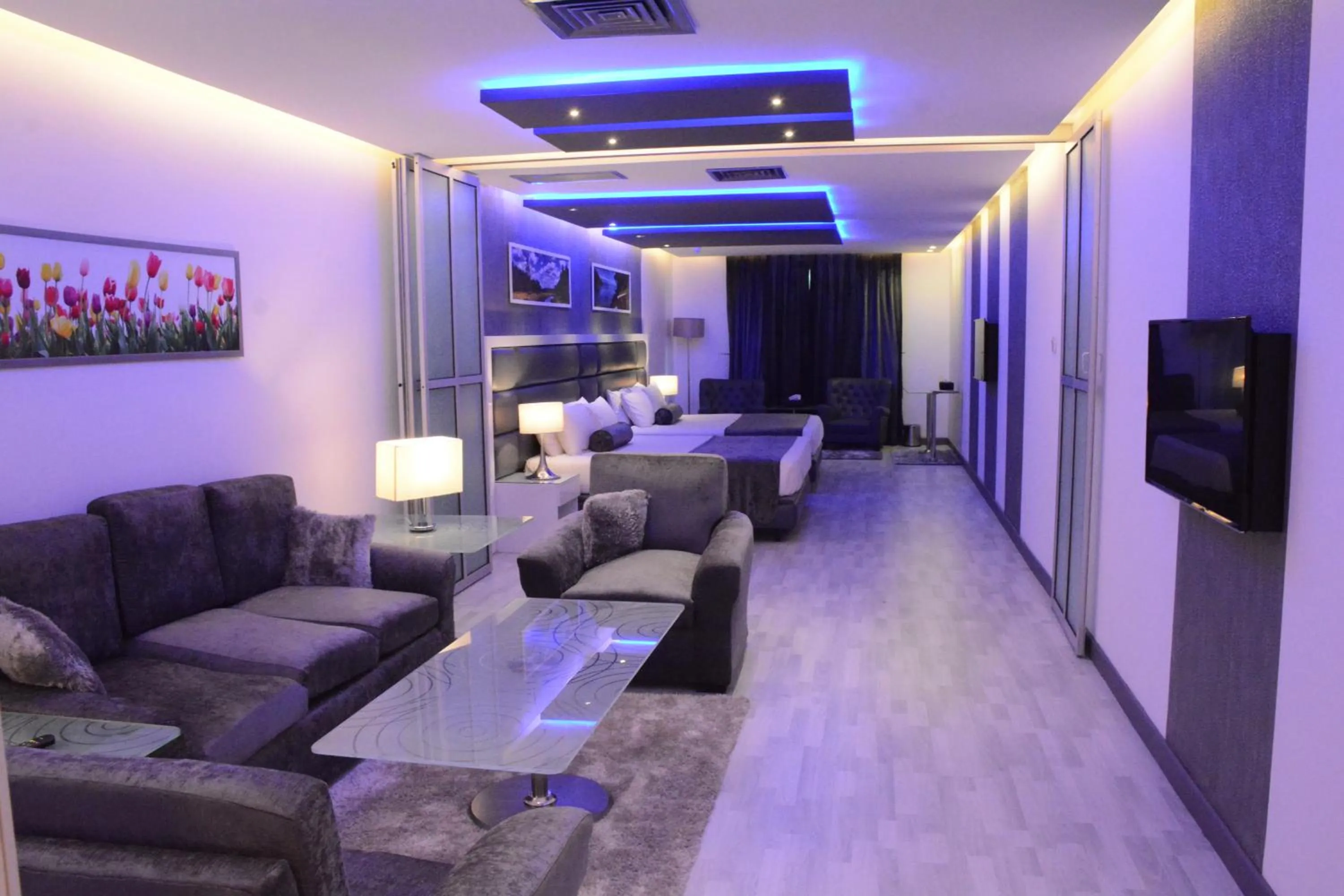 Living room in Islamabad Hotel