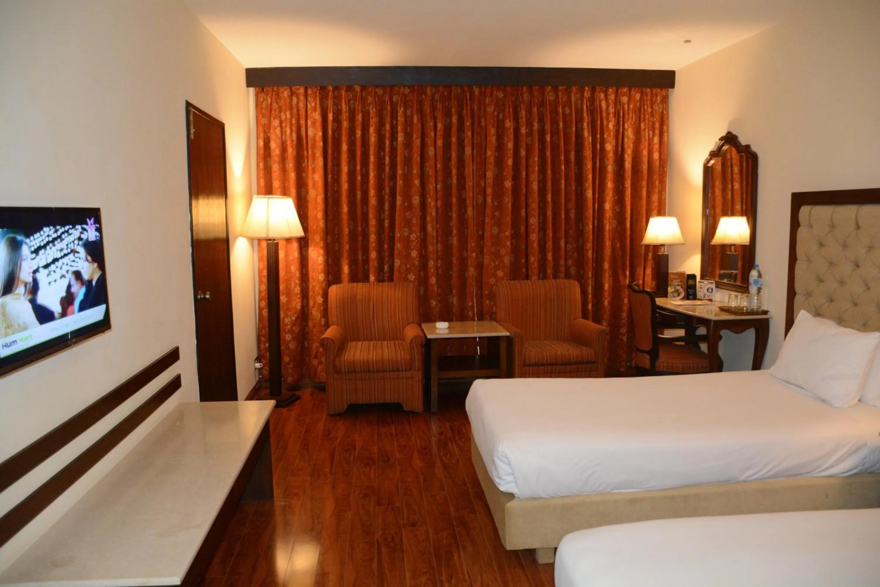 Photo of the whole room, Bed in Islamabad Hotel