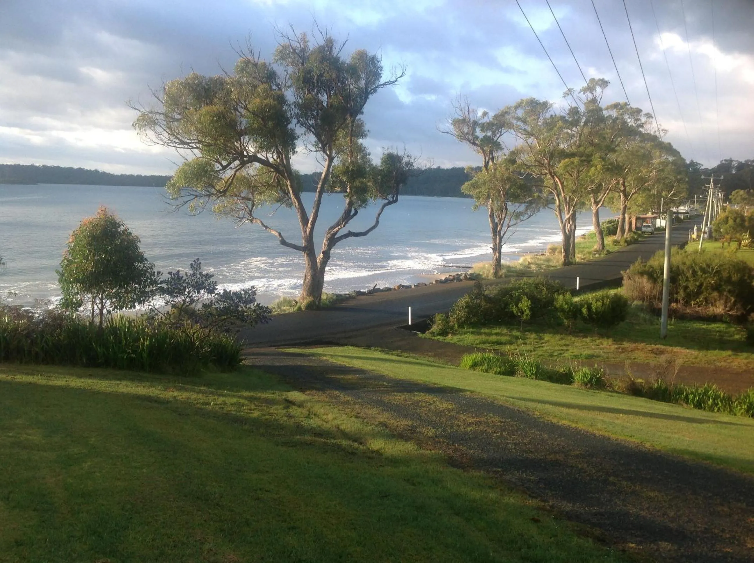 Neighbourhood in Summertime Cottage