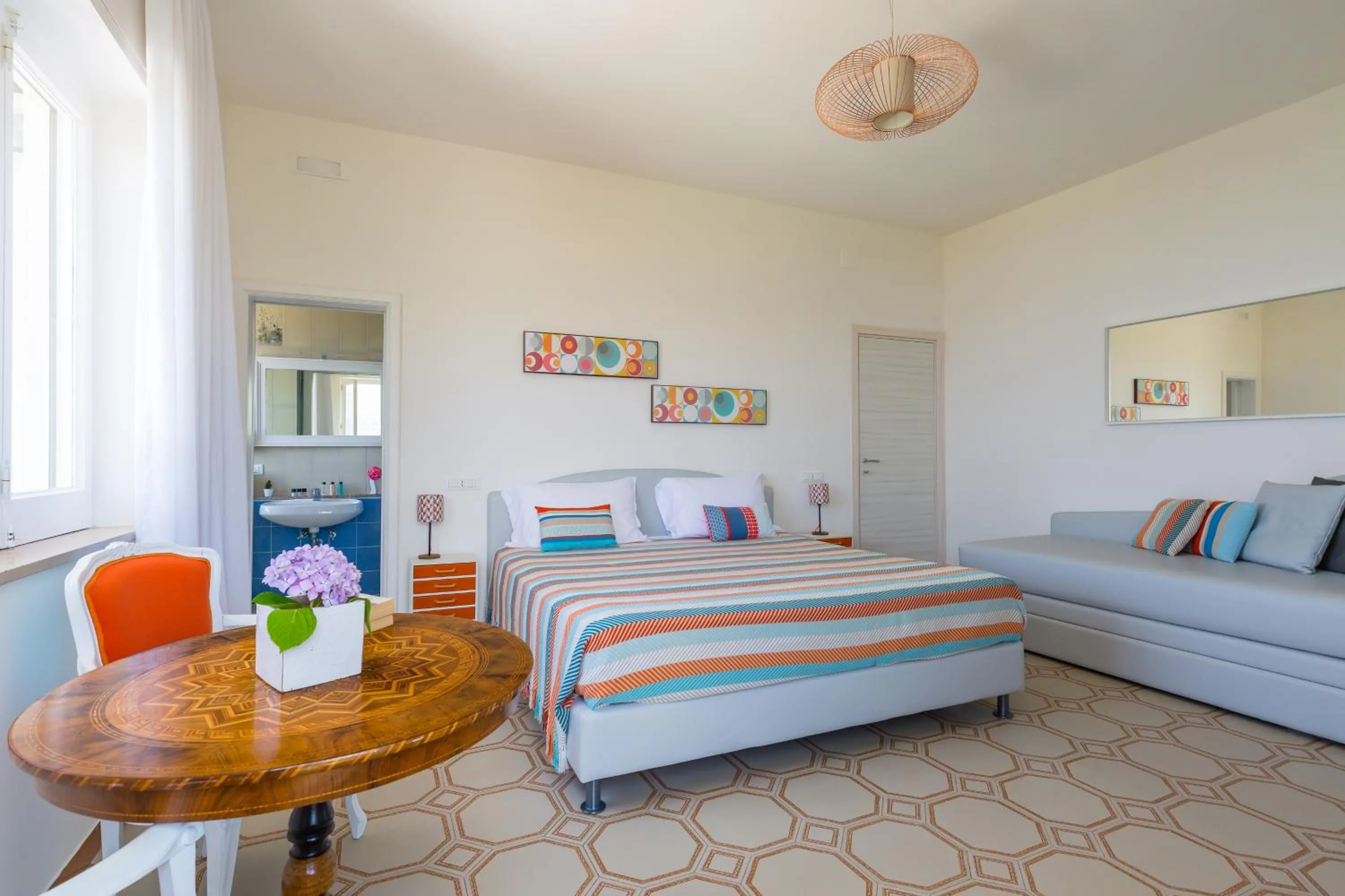 Bed in Villa Sorrento Flats