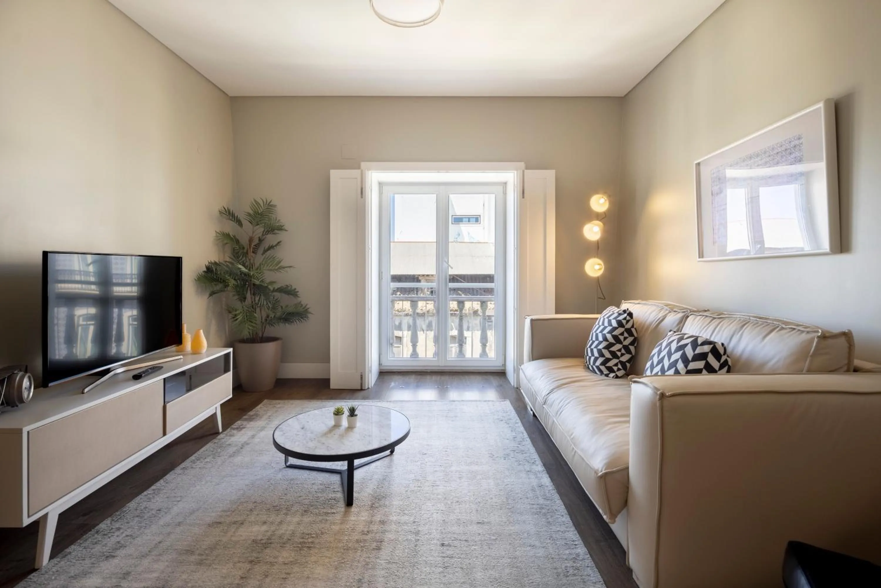 TV and multimedia in Chiado Mercy Apartments | Lisbon Best Apartments