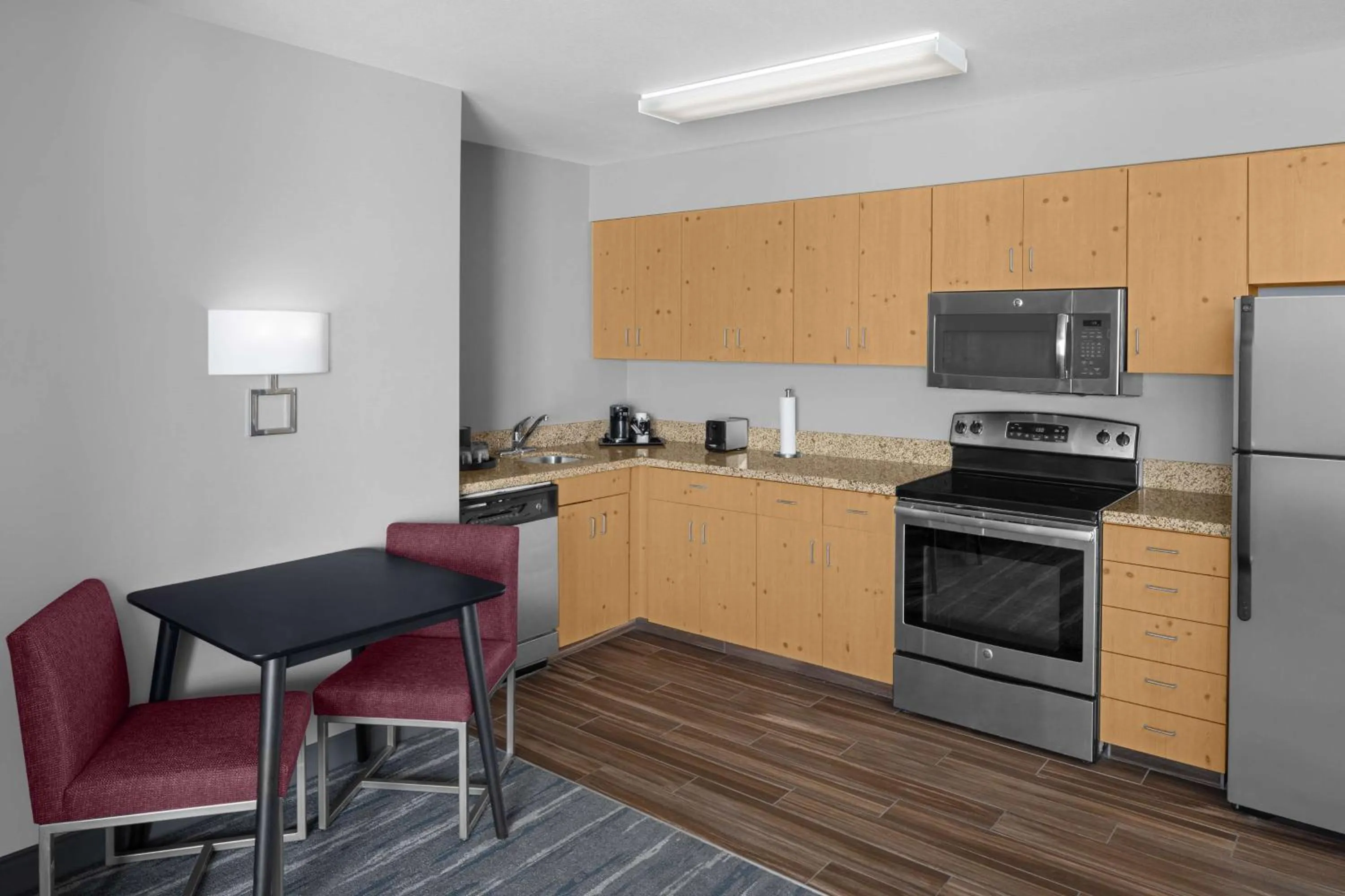 Kitchen or kitchenette in Hampton Inn & Suites Orem/Provo