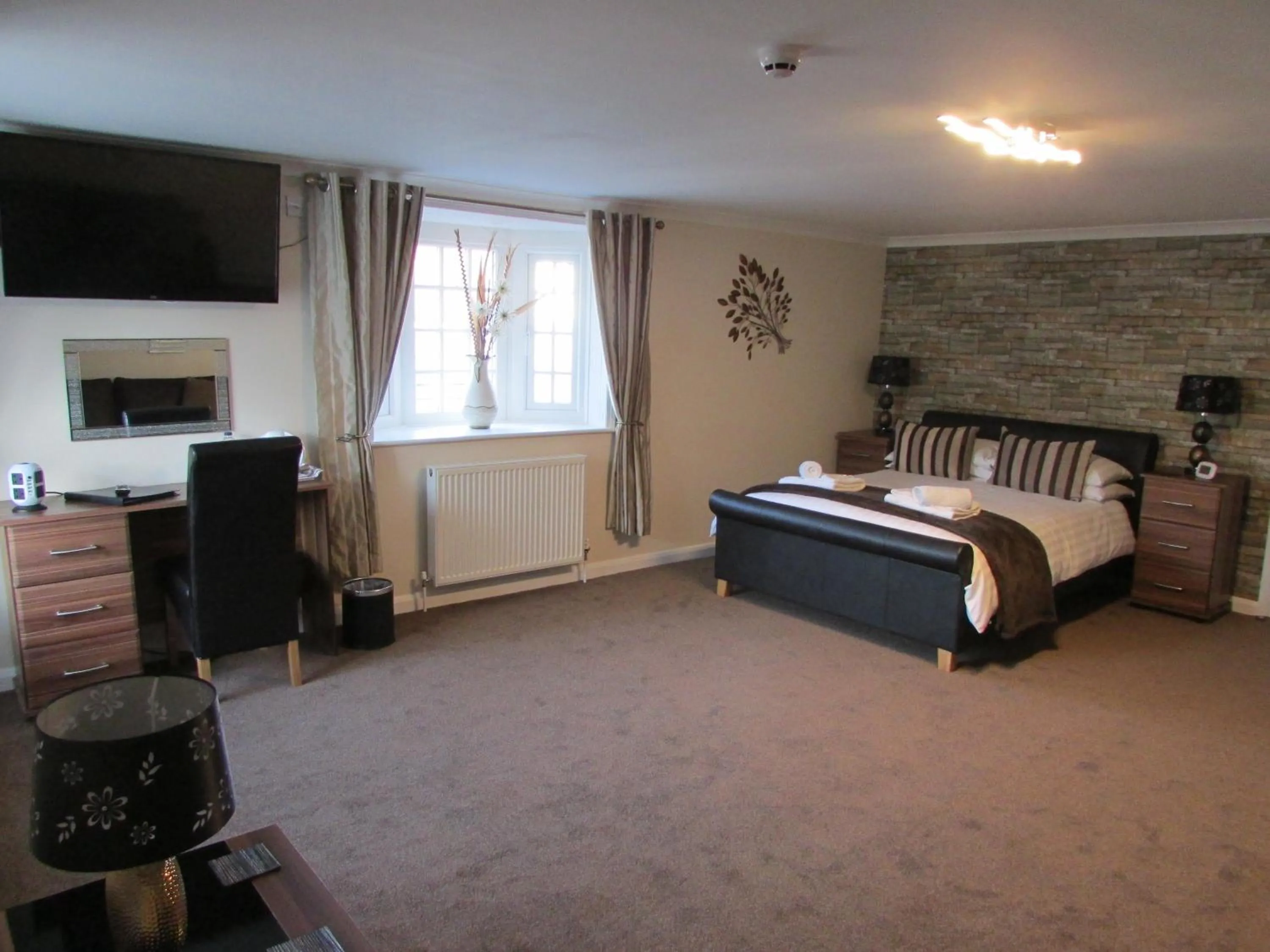 Bed in The Southgate B&B