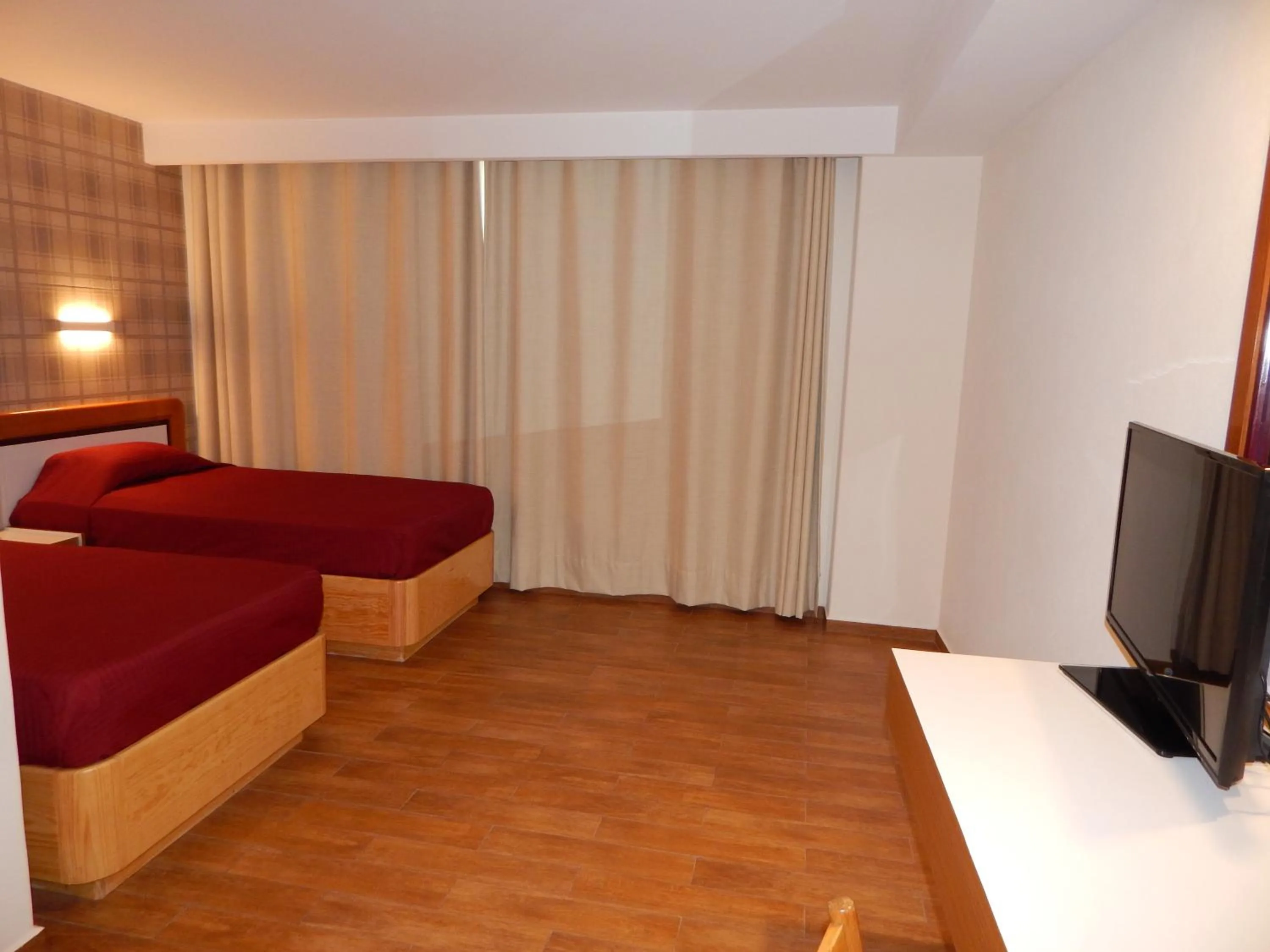 Photo of the whole room, Bed in Hotel El Salvador