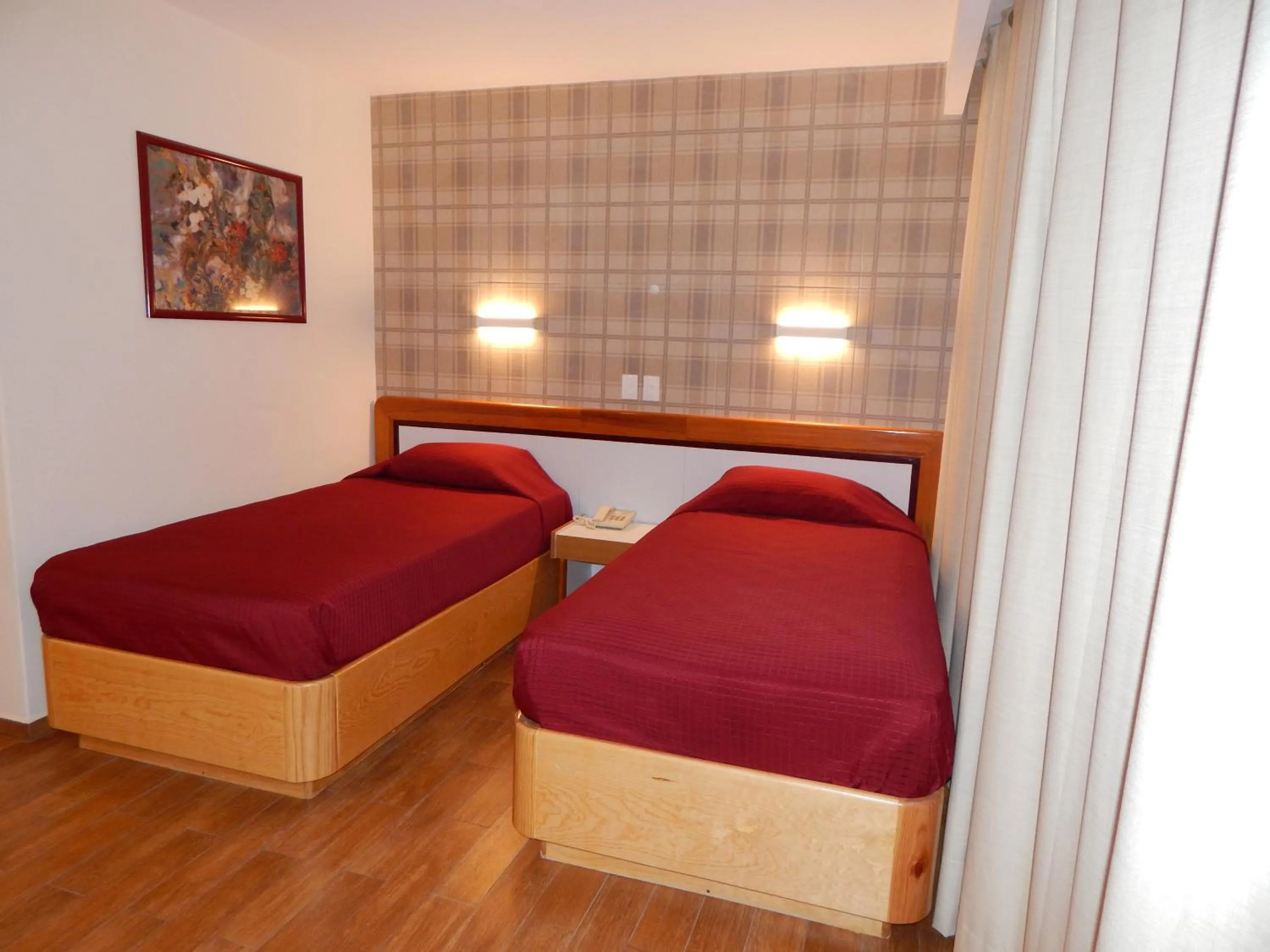 Photo of the whole room, Bed in Hotel El Salvador