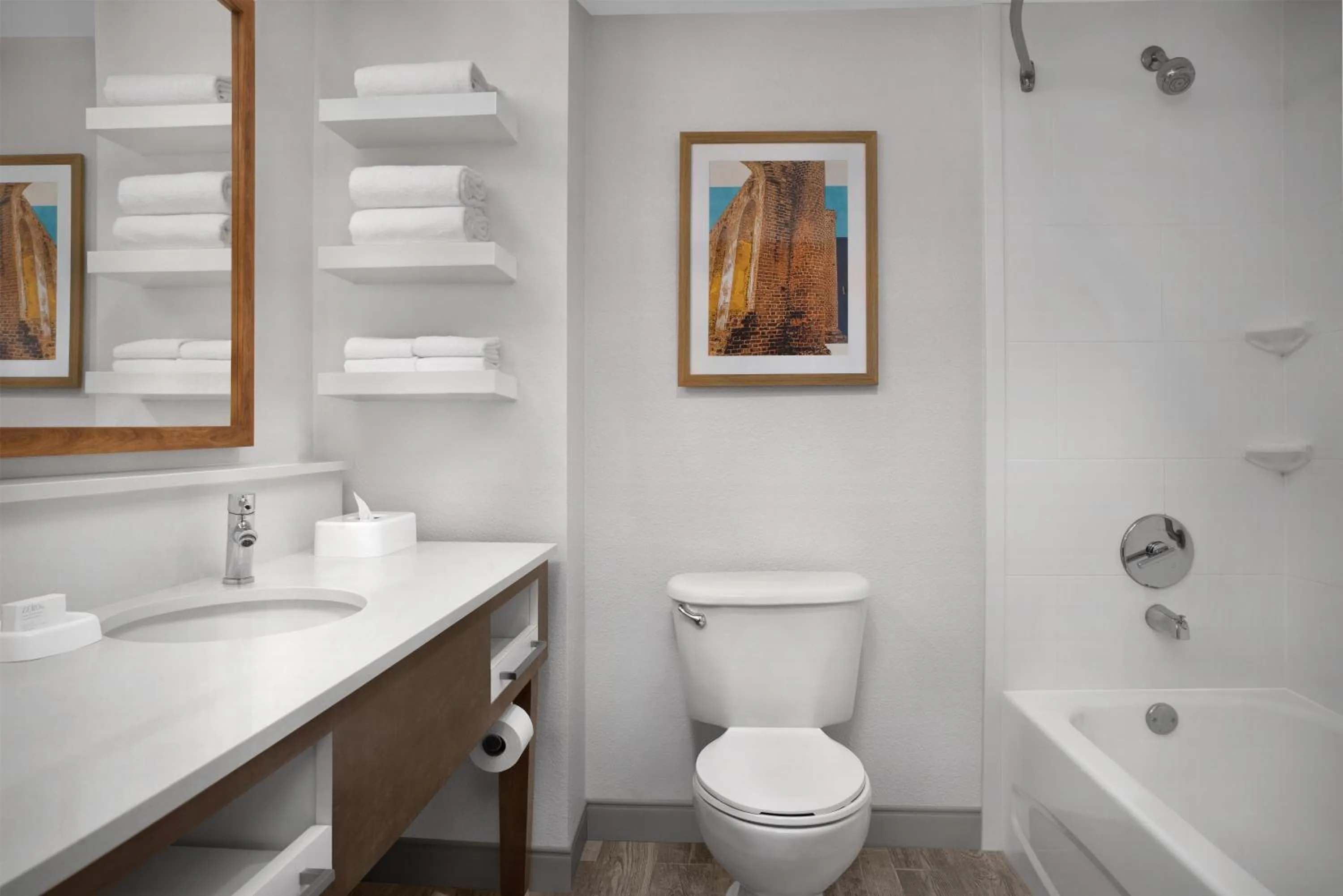 Bathroom in Hampton Inn Yemassee/Point South, Sc