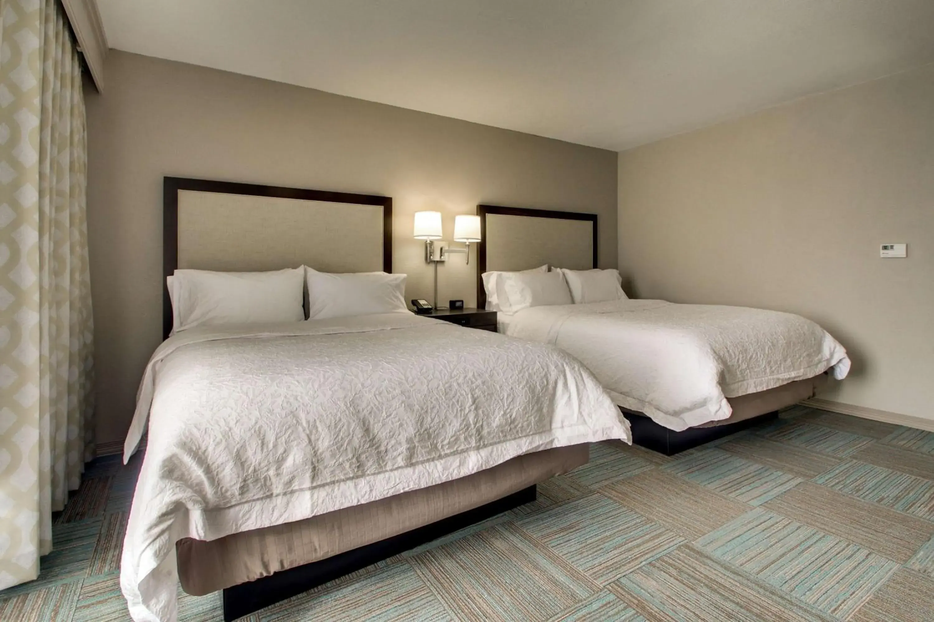 Queen Room with Two Queen Beds - Mobility and Hearing Access/Non-Smoking in Hampton Inn Yemassee/Point South, Sc Queen Room with Two Queen Beds - Mobility and Hearing Access/Non-Smoking in Hampton Inn Yemassee/Point South, Sc