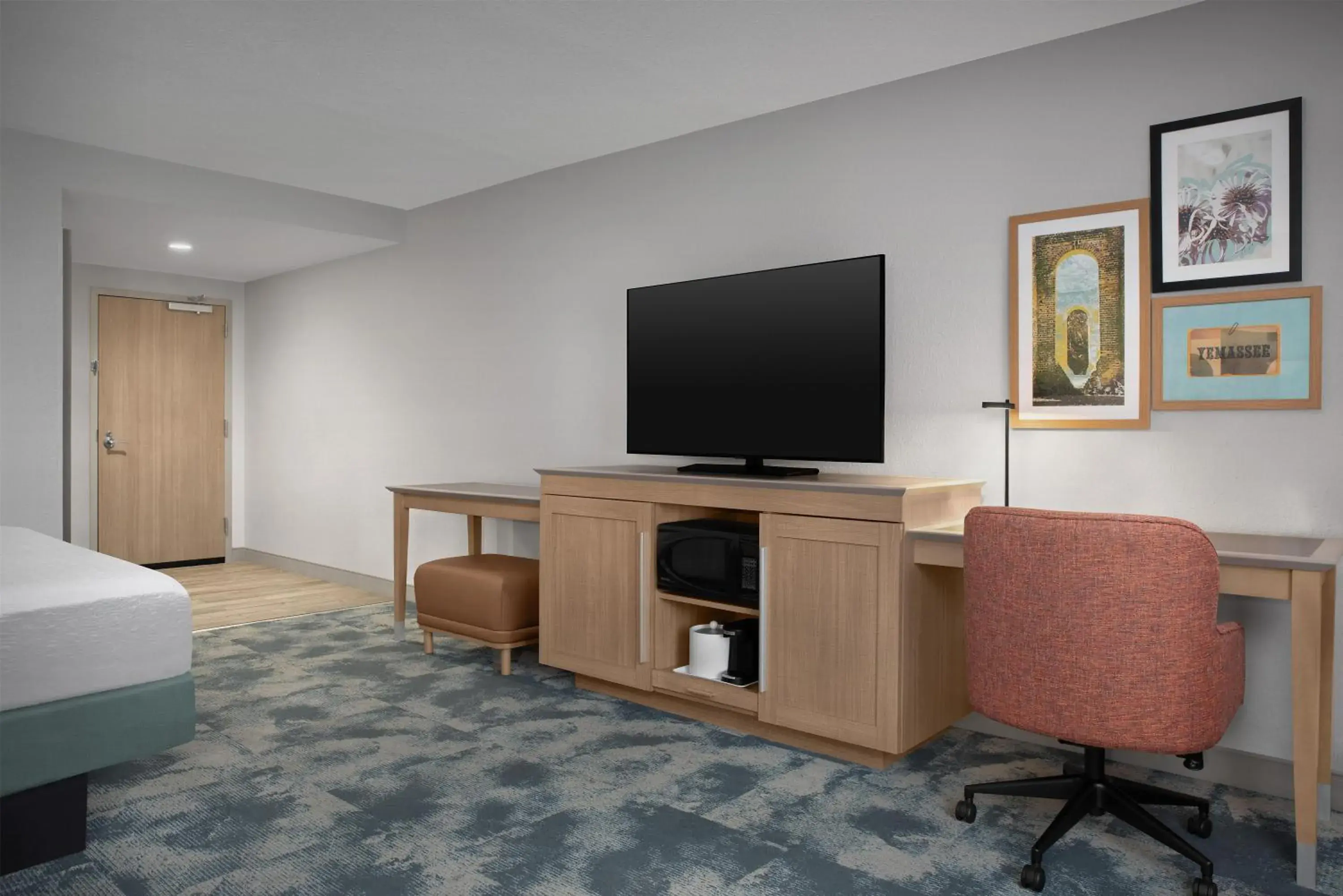 Bedroom, Bed in Hampton Inn Yemassee/Point South, Sc Bedroom, Bed in Hampton Inn Yemassee/Point South, Sc