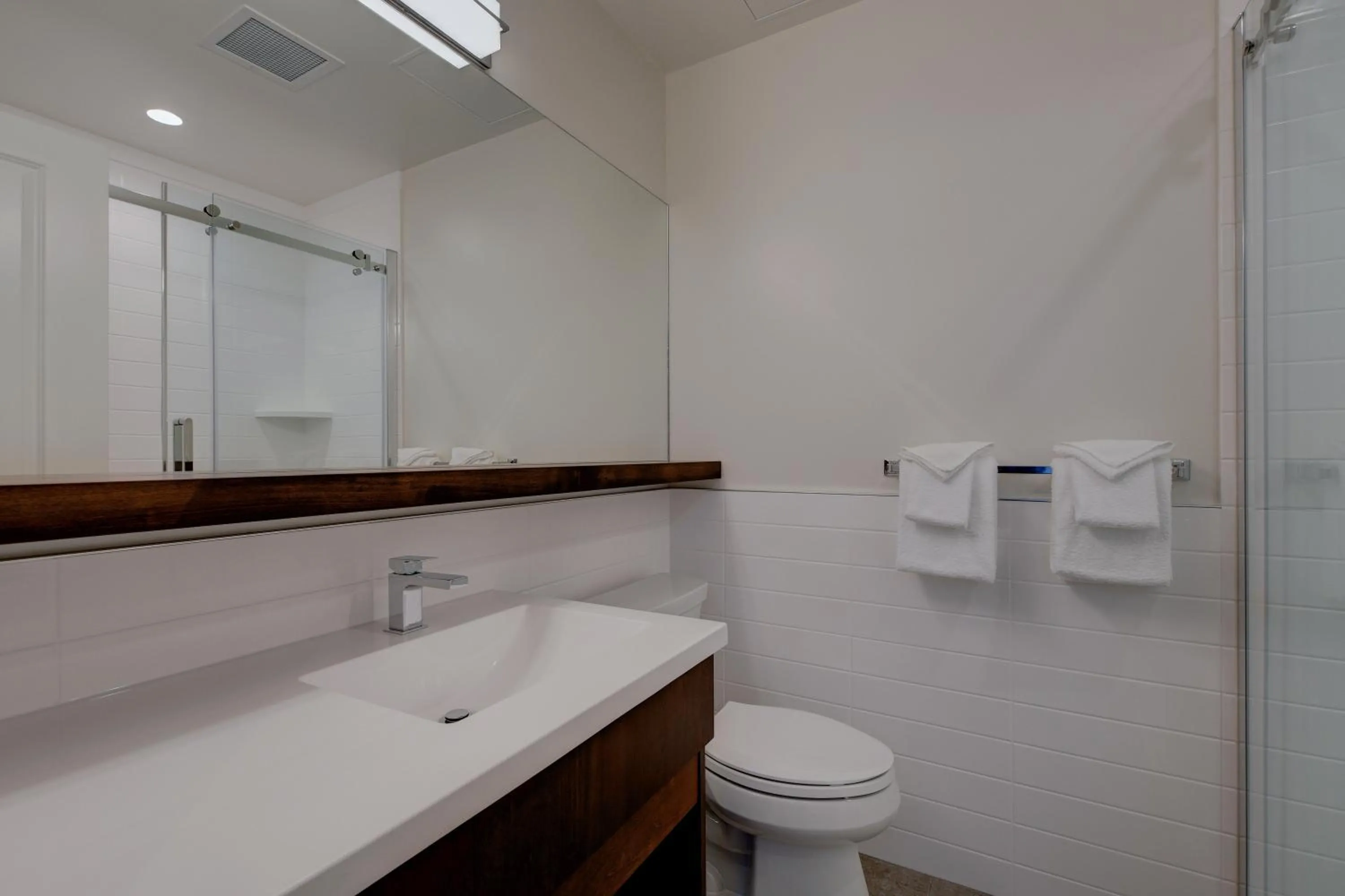 Bathroom in Strathcona Hotel