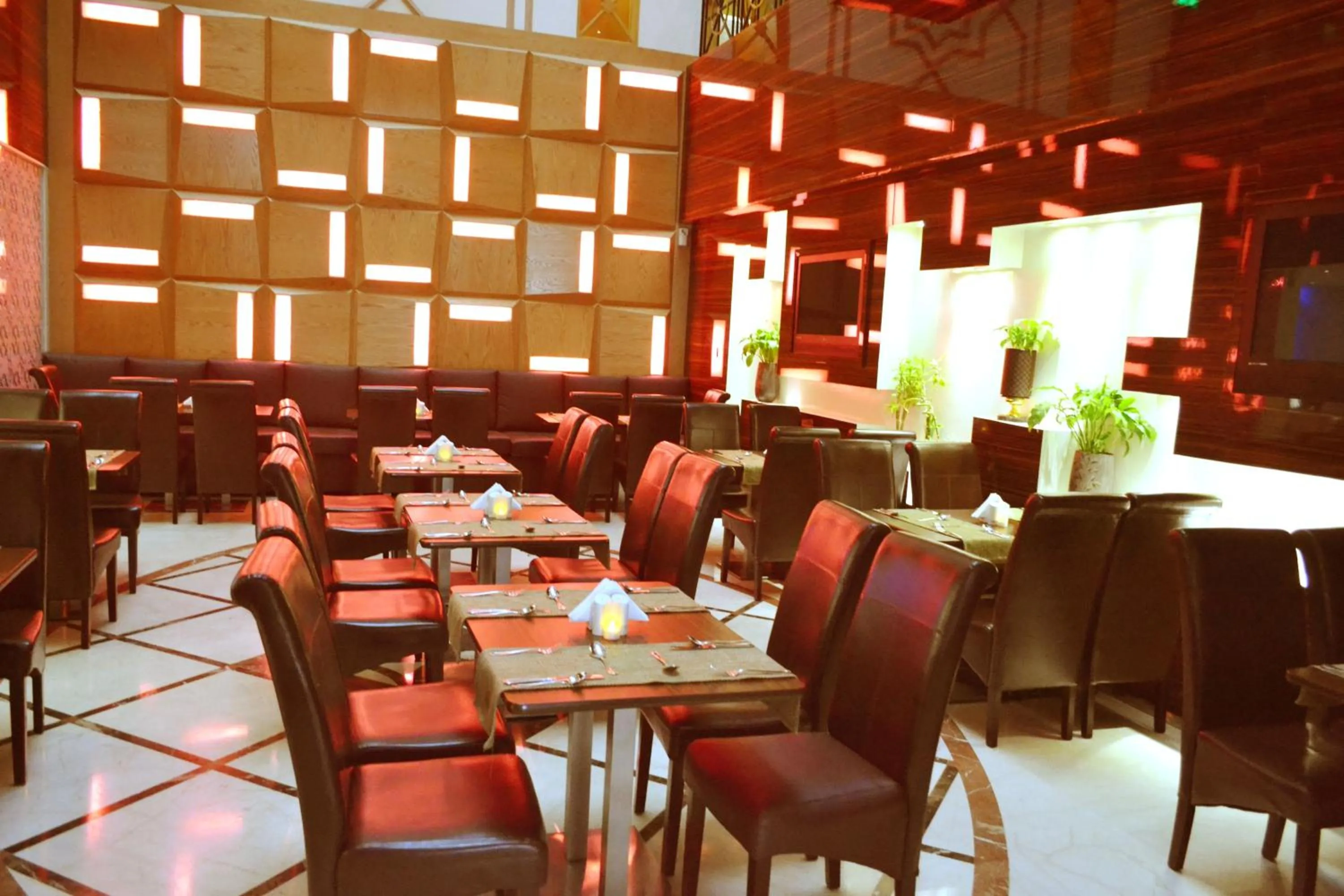 Restaurant/places to eat in Dorus Hotel